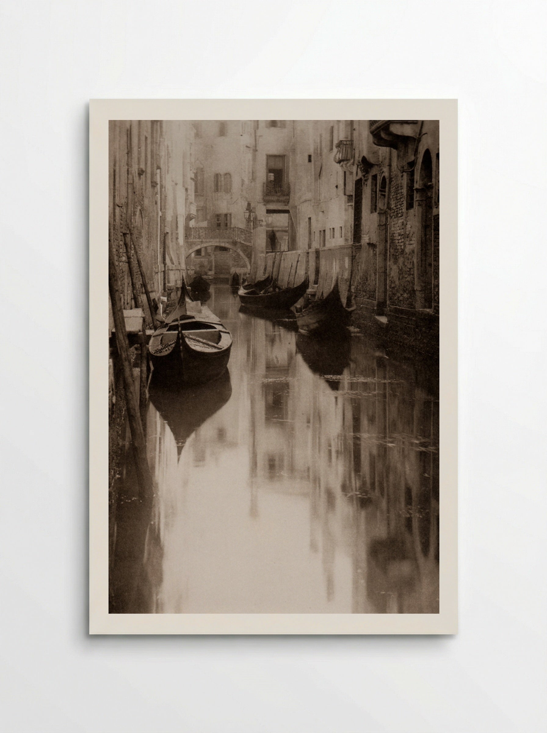 A Venetian Canal - Alfred Stieglitz - Poster