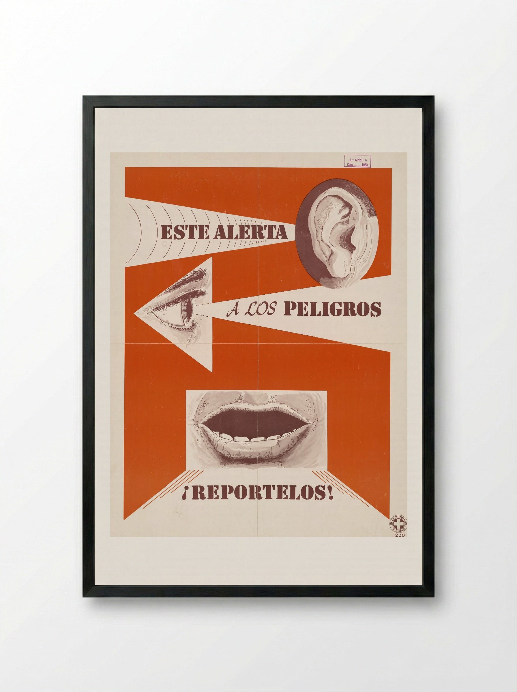 Este Alerta a Los Peligros! Reportelos! (Safety Poster) - Fine Art Print - Framed Print Black