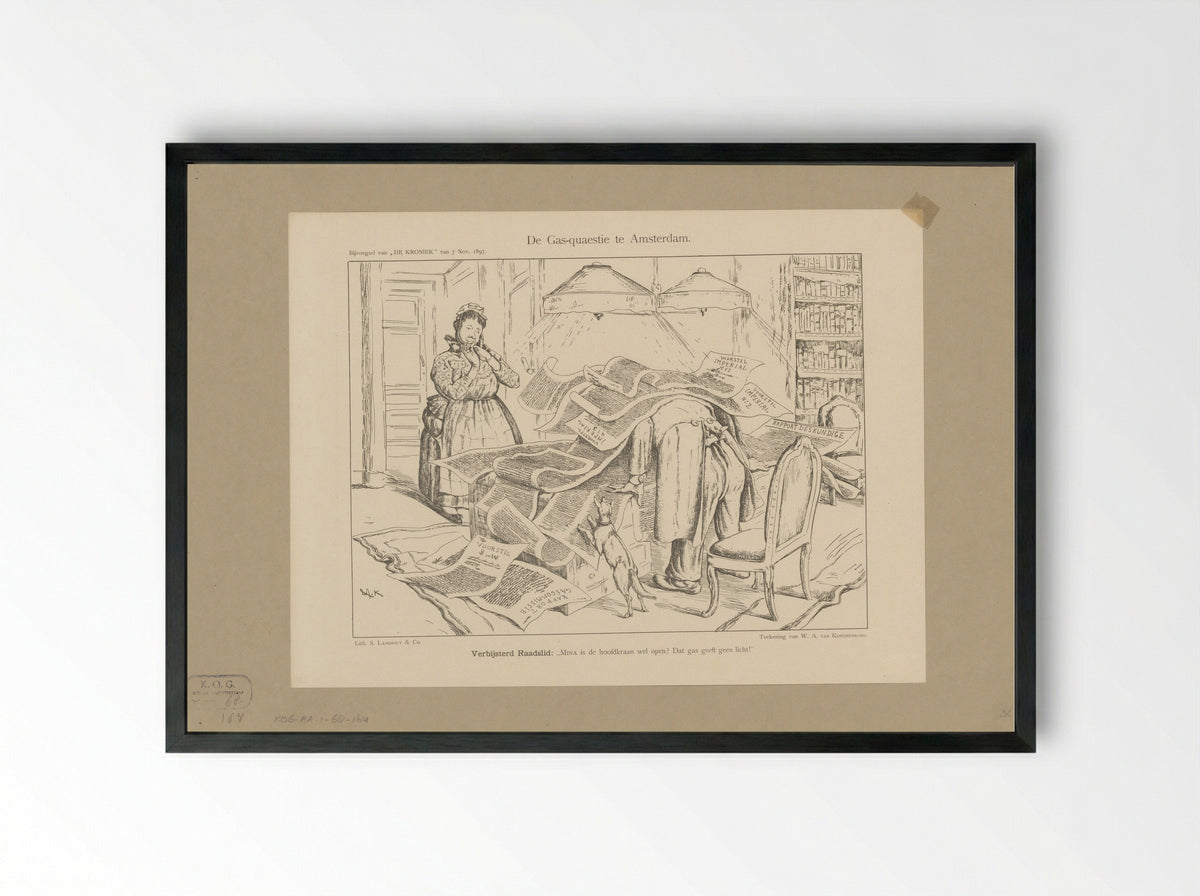 Amsterdams gemeenteraadslid aan zijn bureau bedolven onder documenten over de gaskwestie - Willem van Konijnenburg - Framed Print Black