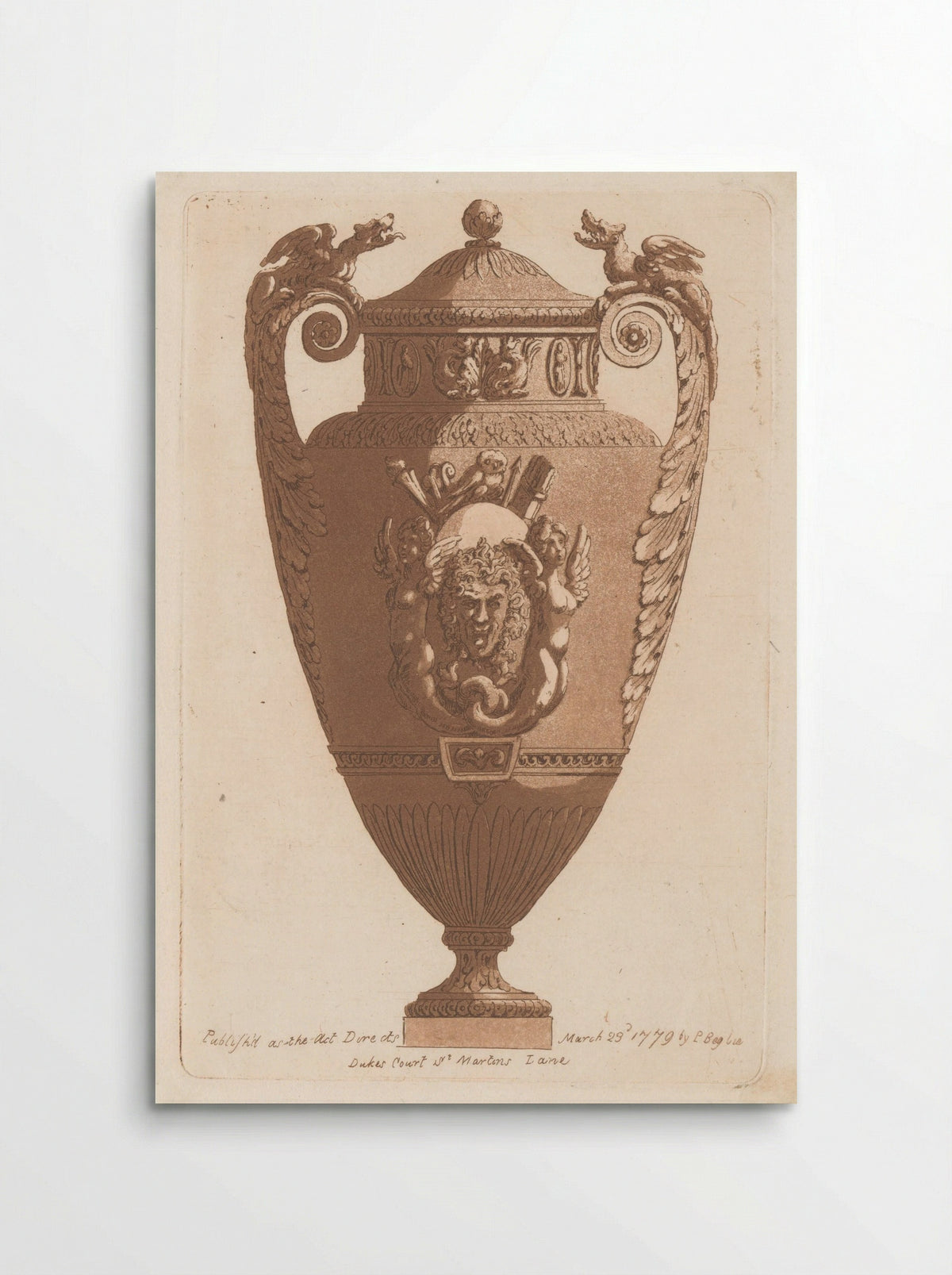 Antieke vaas met medaillon met lachende kop - Patrick Begbie - Poster