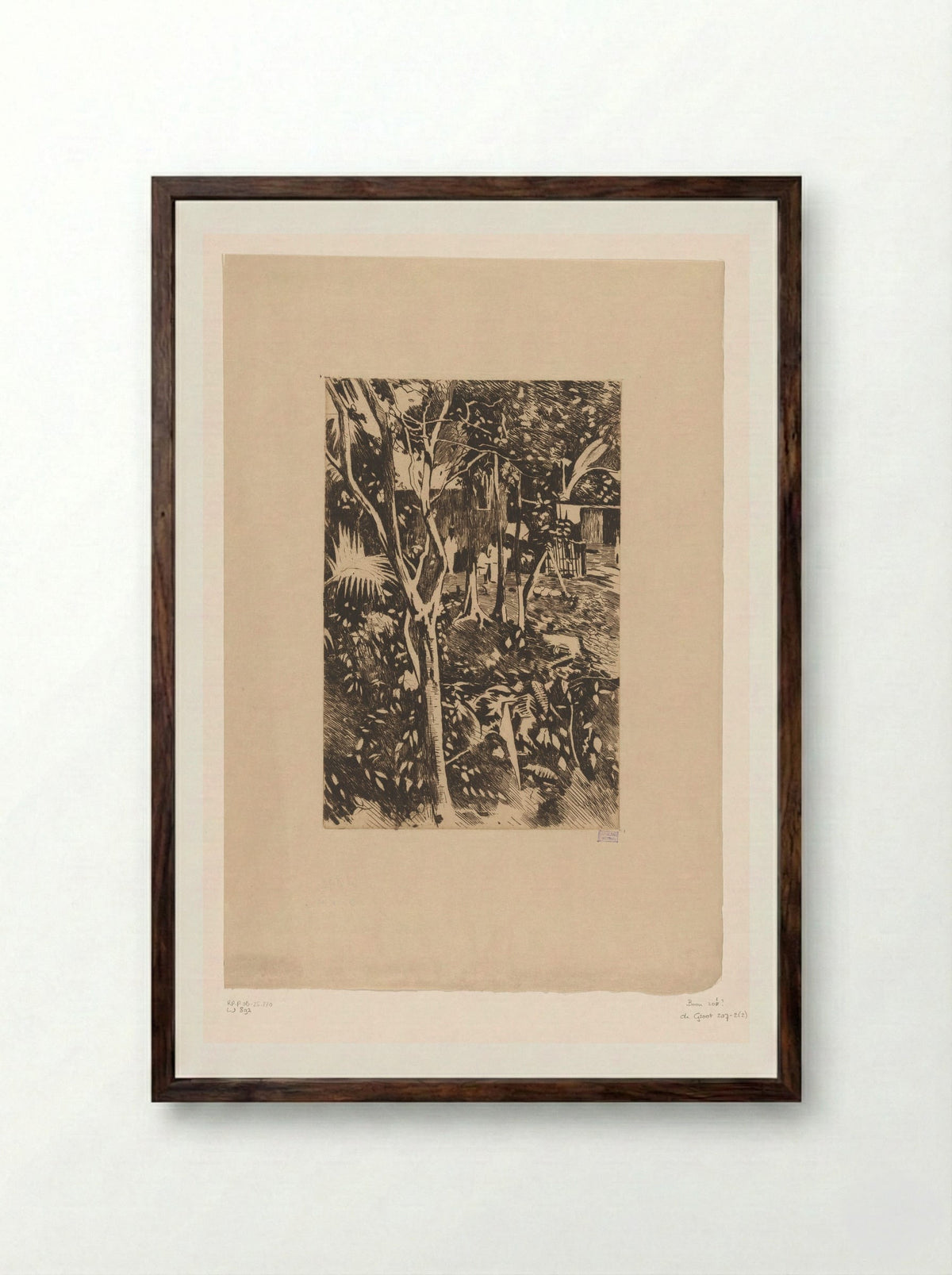 Begroeiing in de tuin van Hotel Bellevue in Buitenzorg - Willem Witsen - Framed Print Dark Wood