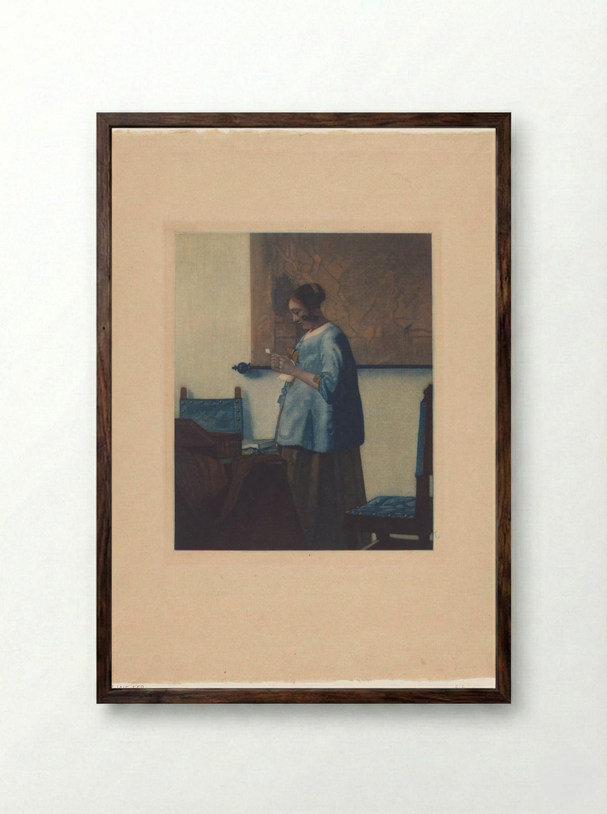 Brieflezende vrouw - Frans Everbag - Framed Print Dark Wood