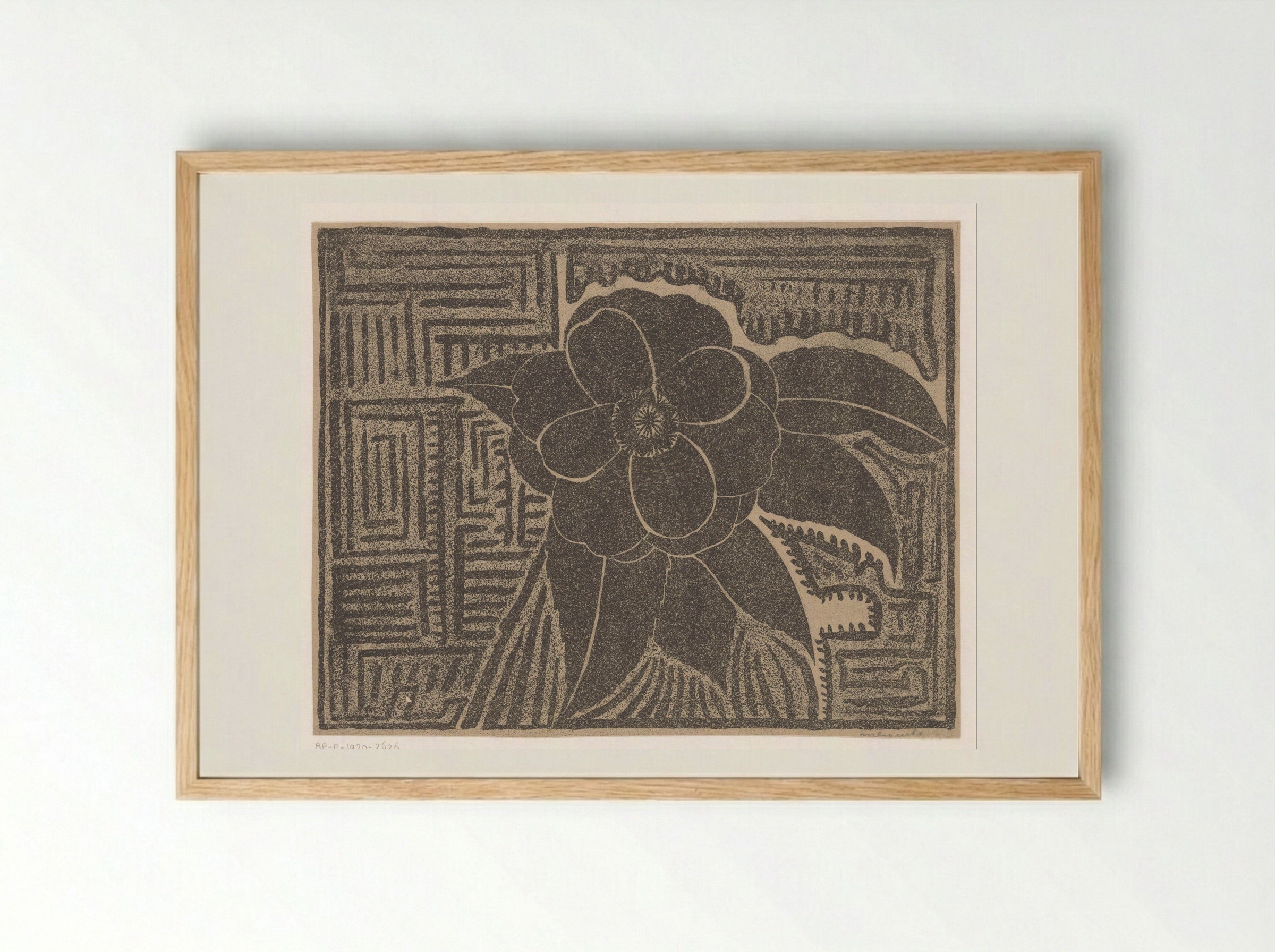 Camelia (zwart; rondom een doolhofachtig patroon) - Samuel Jessurun de Mesquita - Framed Print Wood