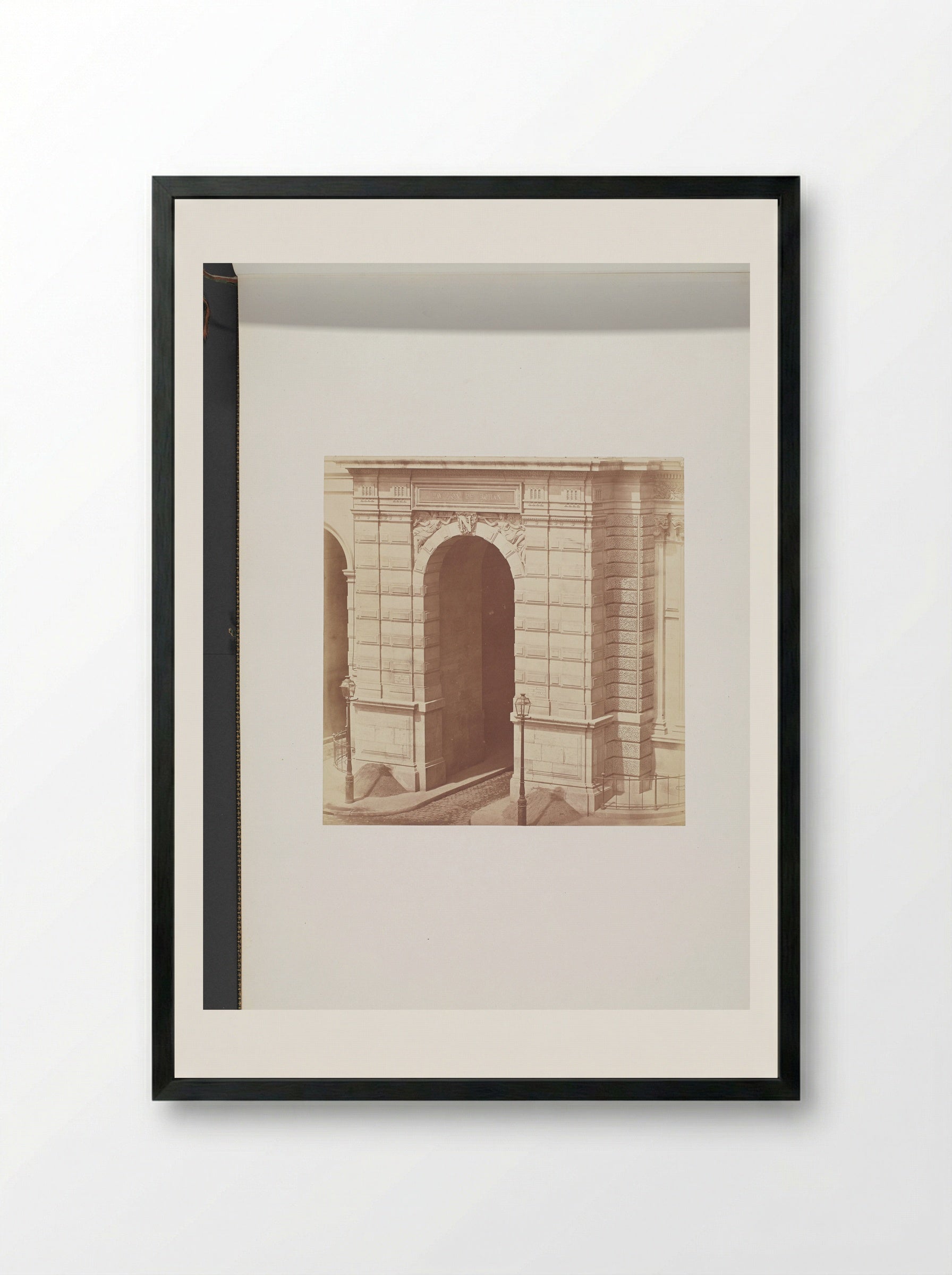 Doorgang in het Pavillon de Rohan - Édouard Denis Baldus - Framed Print Black
