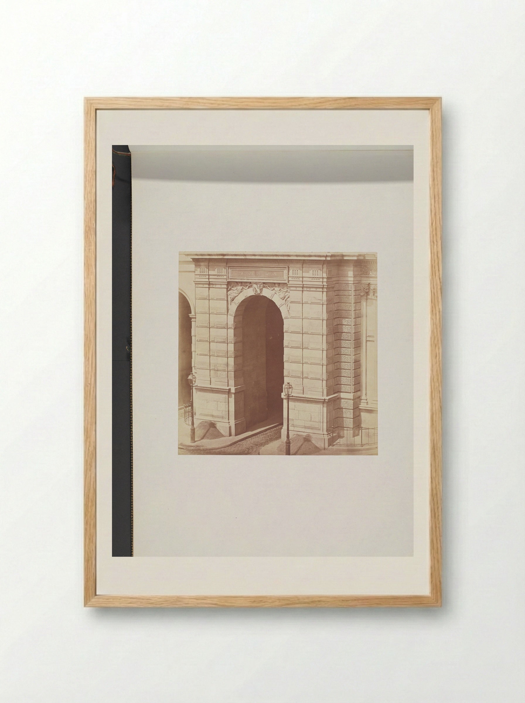 Doorgang in het Pavillon de Rohan - Édouard Denis Baldus - Framed Print Wood