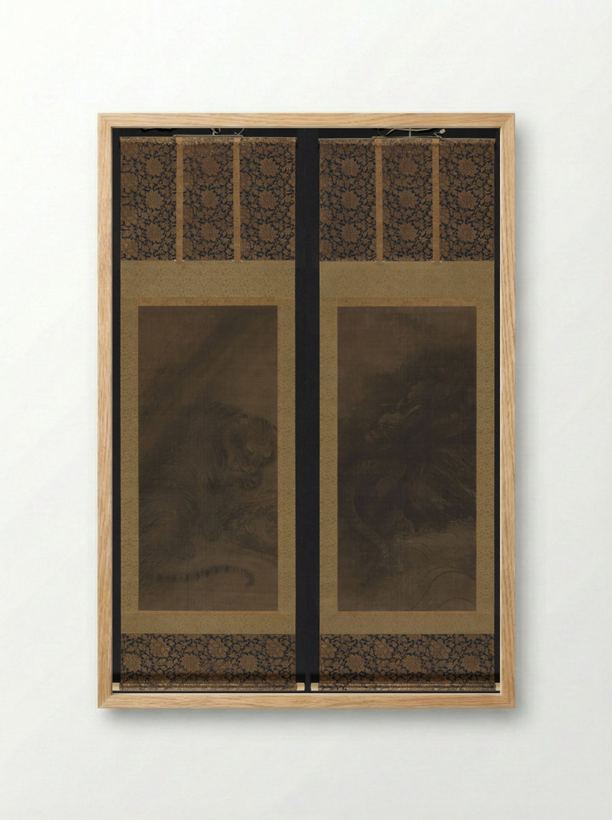 Dragon and Tiger - Fachang Muqi - Framed Print Wood
