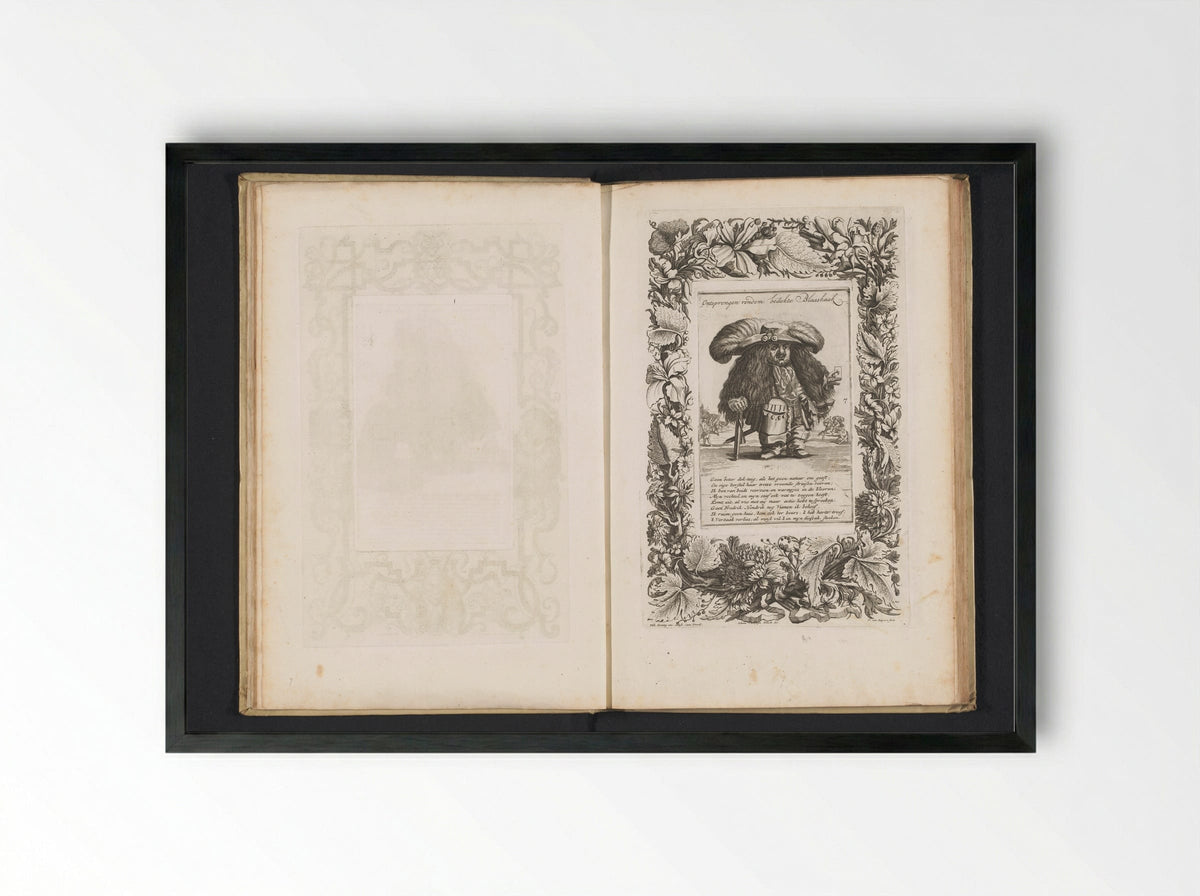 Een kleine mens als officier met grote verenhoed en een speelkaart in de hand - Andries van Buysen (Sr.) - Framed Print Black