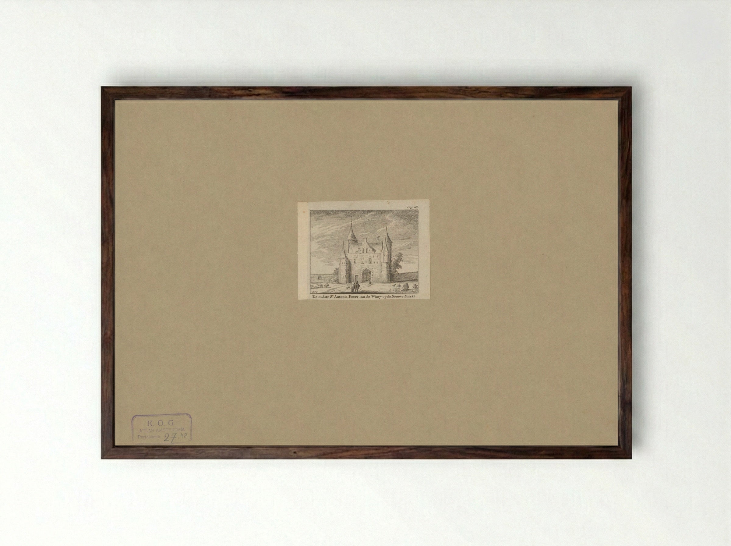 Gezicht op de Eerste Sint-Antoniespoort te Amsterdam - Jan Goeree - Framed Print Dark Wood