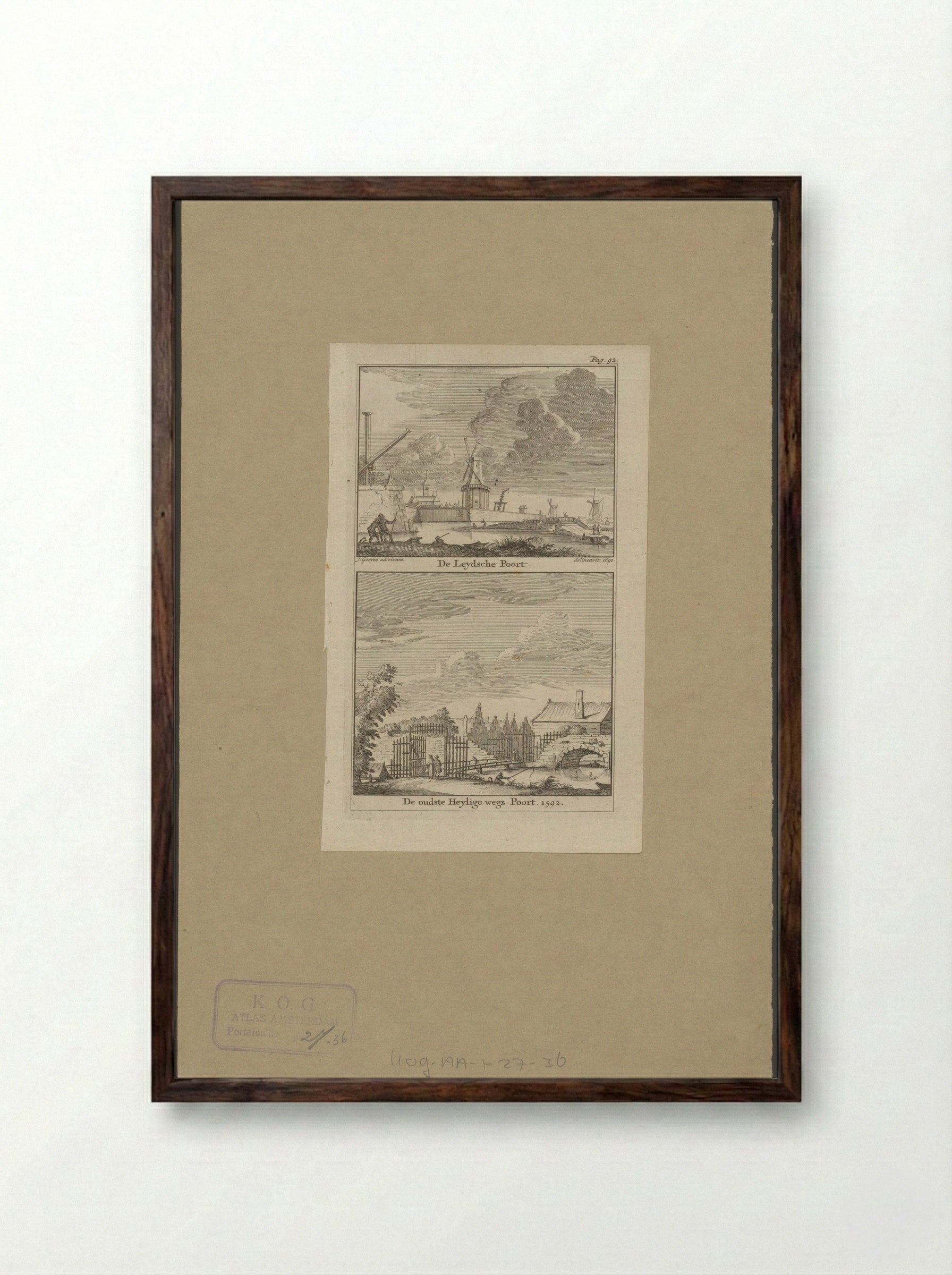 Gezicht op de Leidsepoort en Heiligewegspoort te Amsterdam - Jan Goeree - Framed Print Dark Wood
