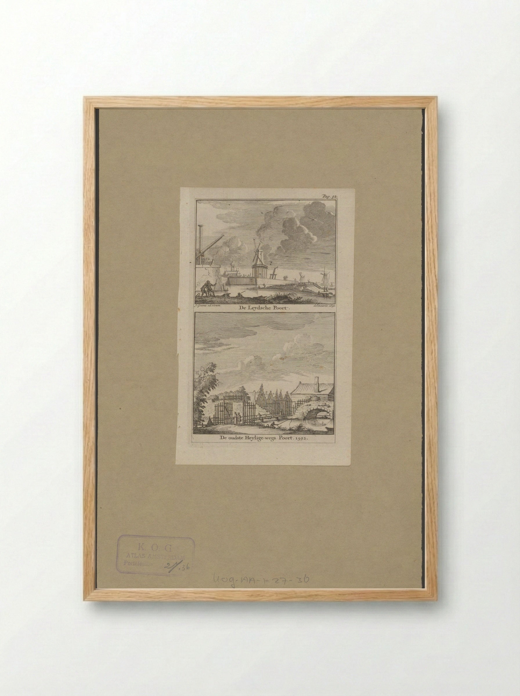 Gezicht op de Leidsepoort en Heiligewegspoort te Amsterdam - Jan Goeree - Framed Print Wood