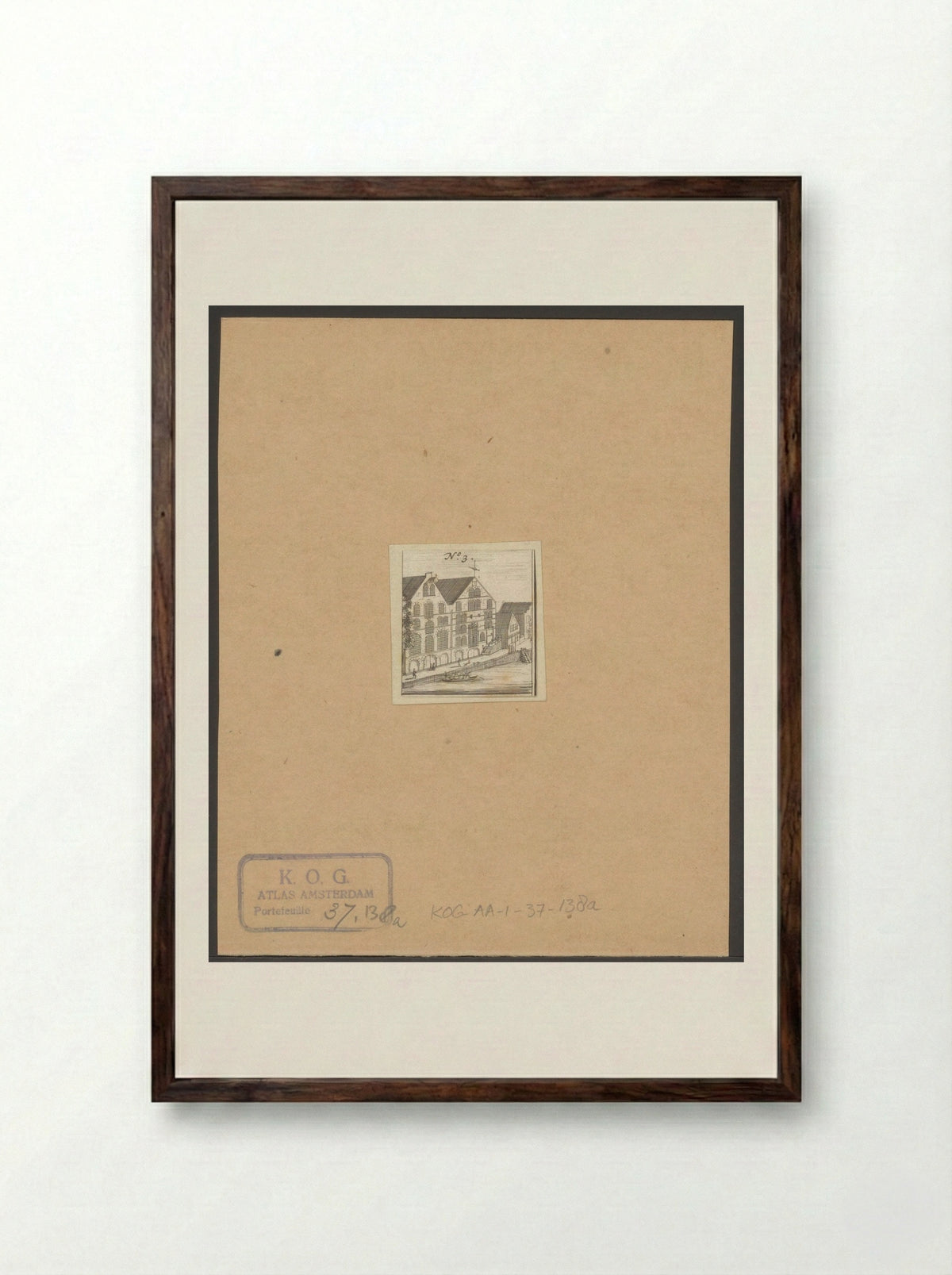 Gezicht op de Stadsbank van Lening te Amsterdam - Anna Folkema - Framed Print Dark Wood