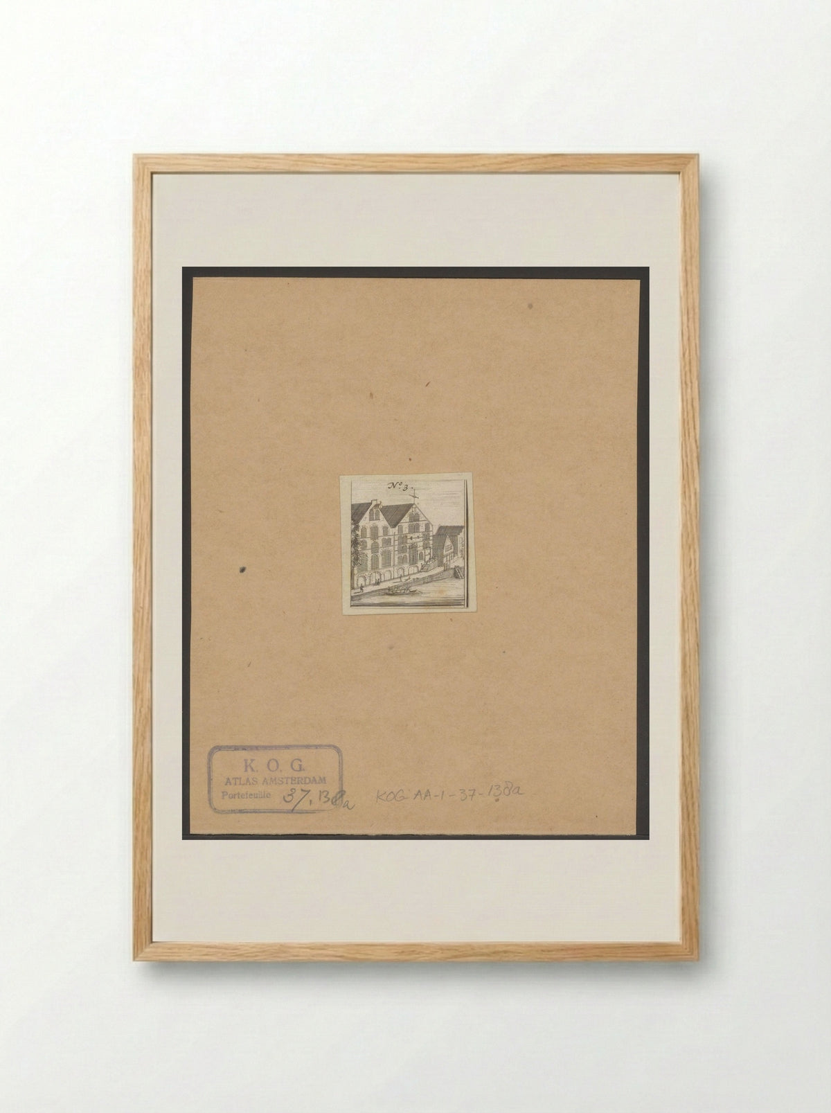 Gezicht op de Stadsbank van Lening te Amsterdam - Anna Folkema - Framed Print Wood