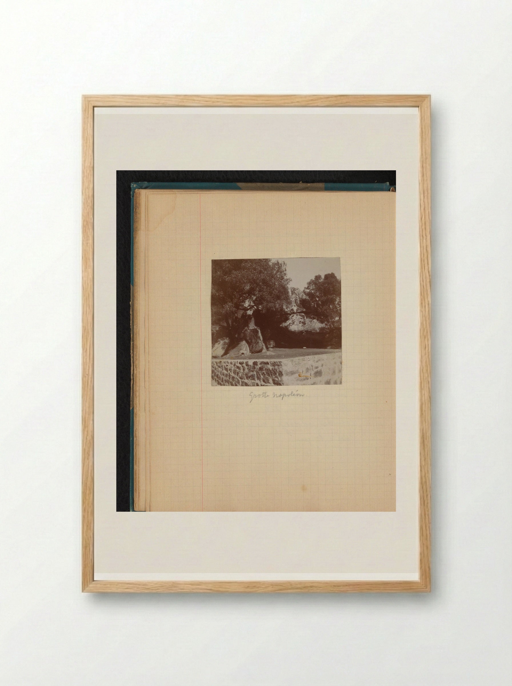 Gezicht op de grot van Napoléon - Théodore van Lelyveld - Framed Print Wood