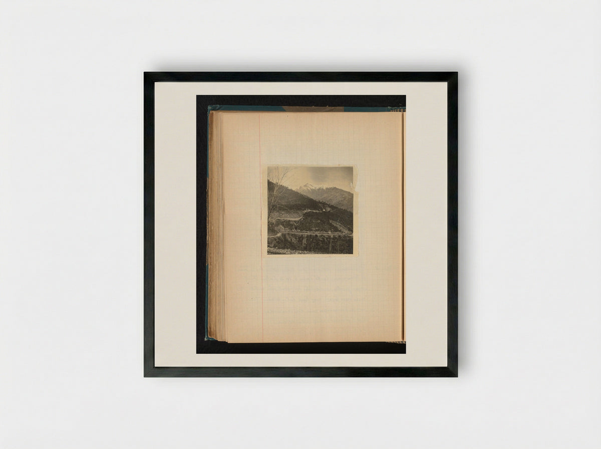 Gezicht op een berglandschap nabij Vivario, Corsica - Théodore van Lelyveld - Framed Print Black