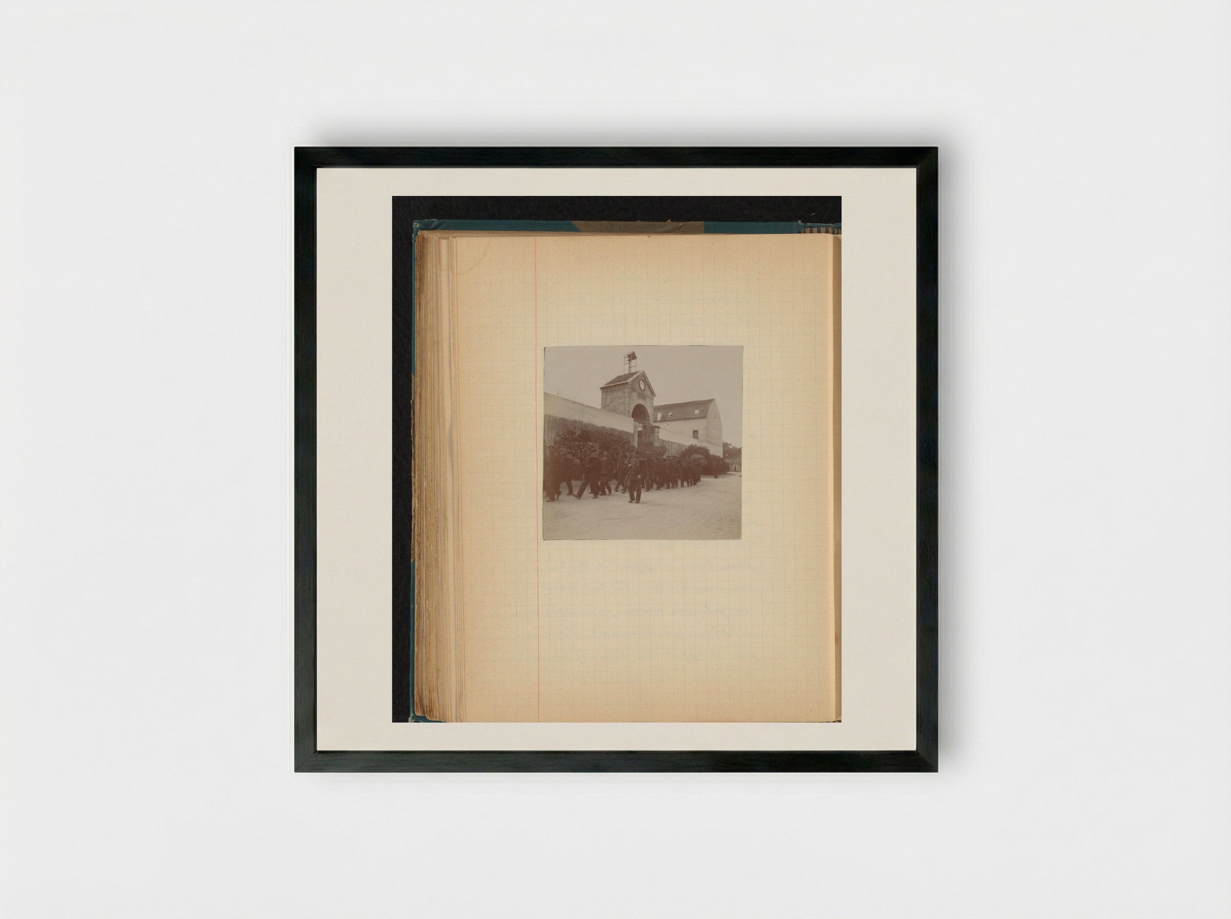 Gezicht op een gevangenispoort met Arabische gevangenen, mogelijk in Chiavari - Théodore van Lelyveld - Framed Print Black