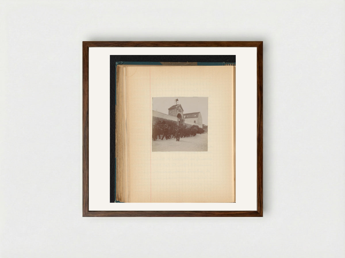 Gezicht op een gevangenispoort met Arabische gevangenen, mogelijk in Chiavari - Théodore van Lelyveld - Framed Print Dark Wood