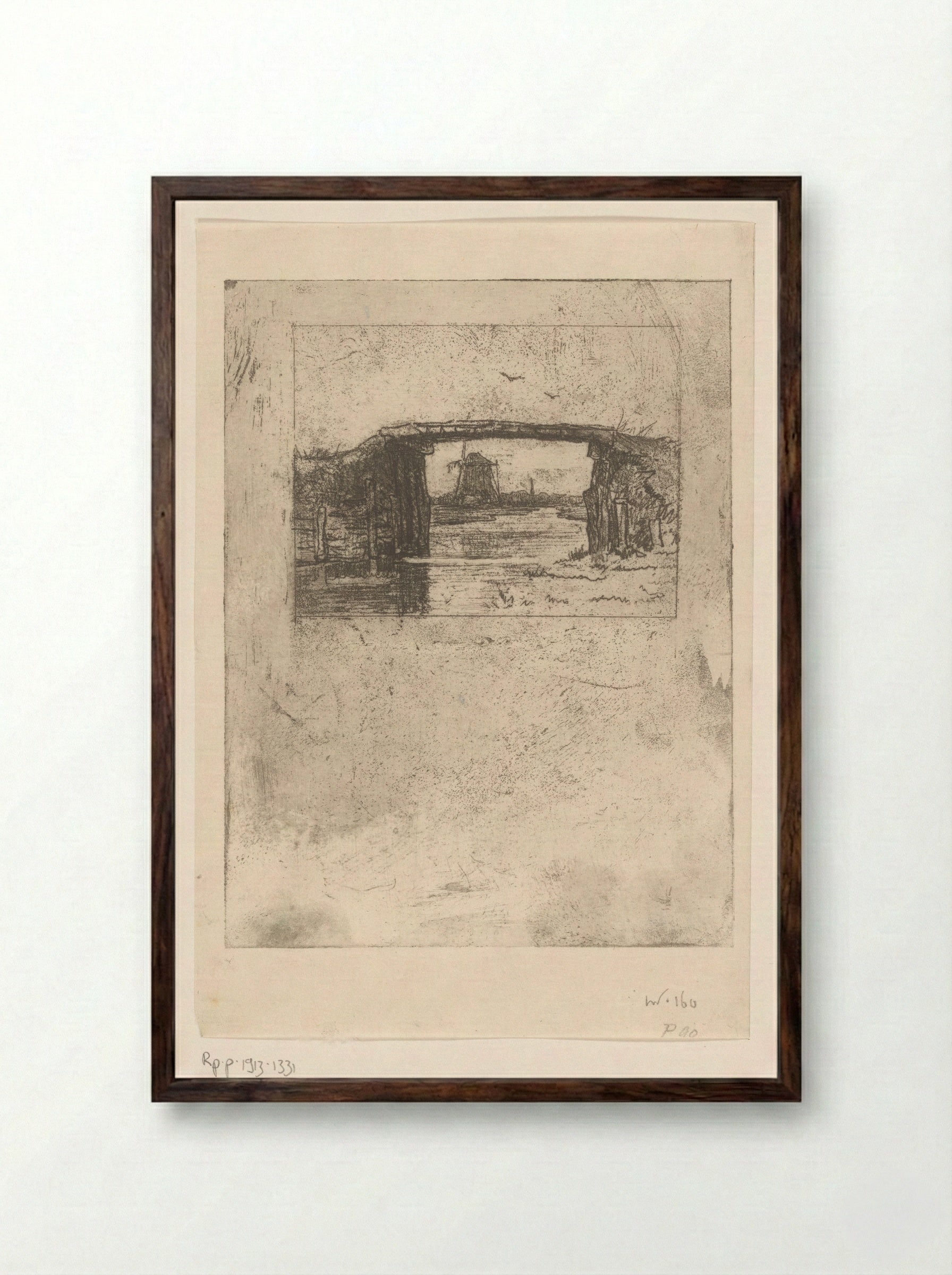 Gezicht op een molen onder een brug door - Philip Zilcken - Framed Print Dark Wood