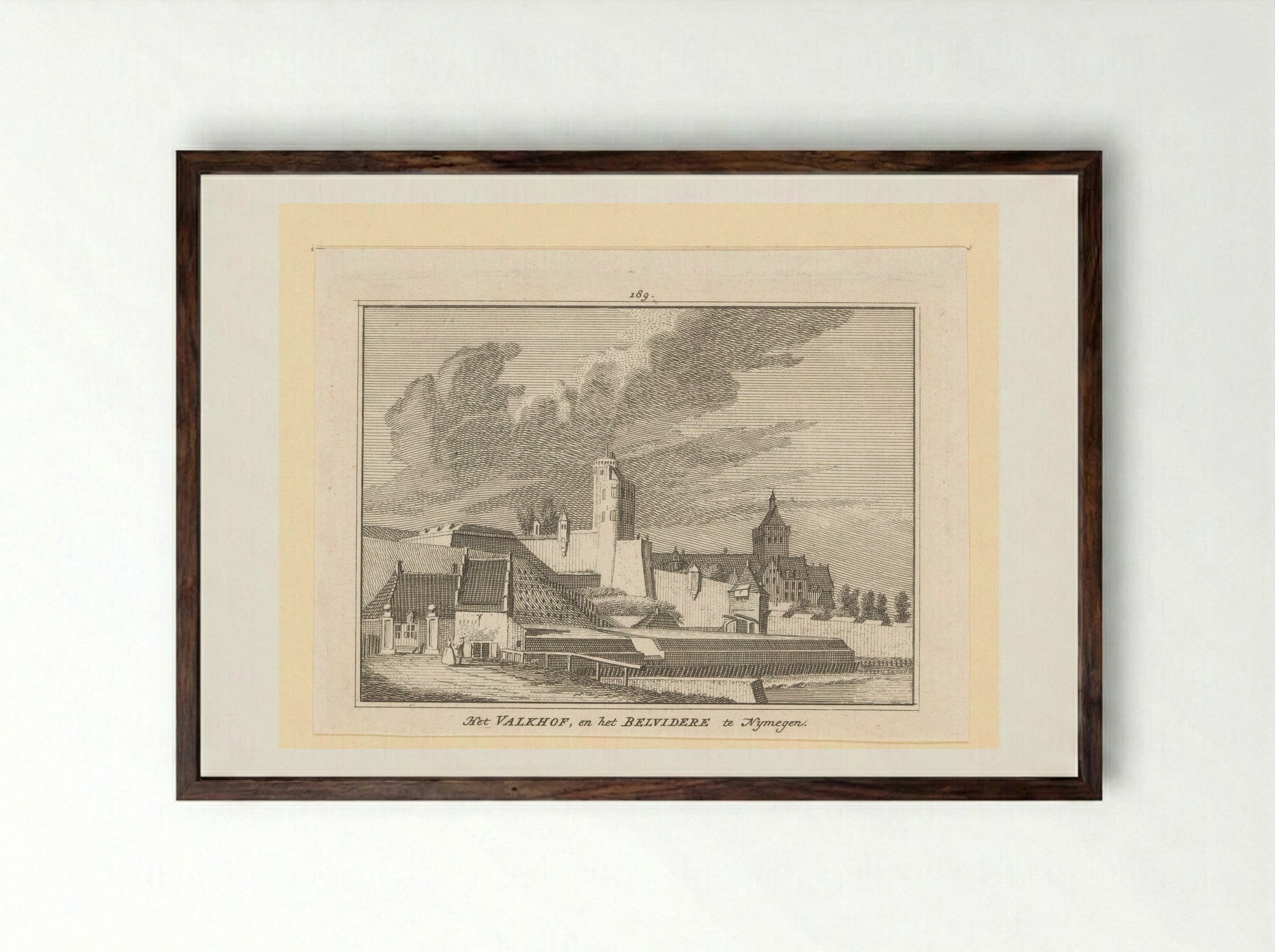 Gezicht op het Valkhof en de Belvédère te Nymegen - Hendrik Spilman - Framed Print Dark Wood