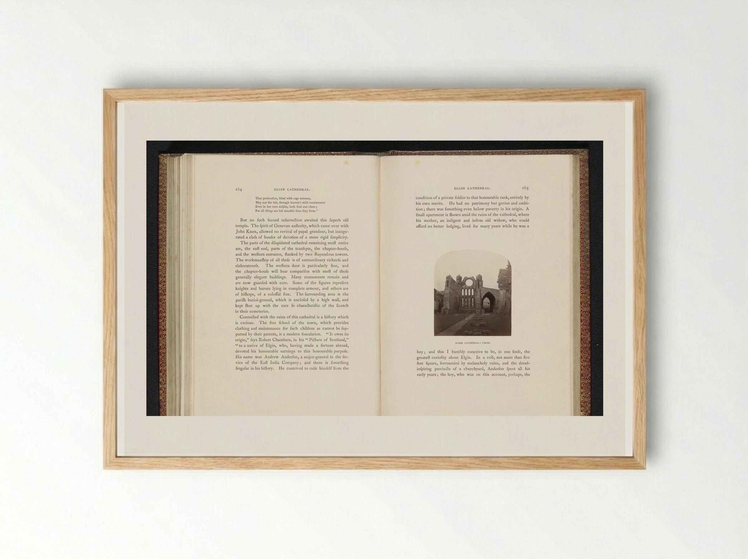 Gezicht op het koor van de ruïne van de Elgin Cathedral - George Washington Wilson - Framed Print Wood