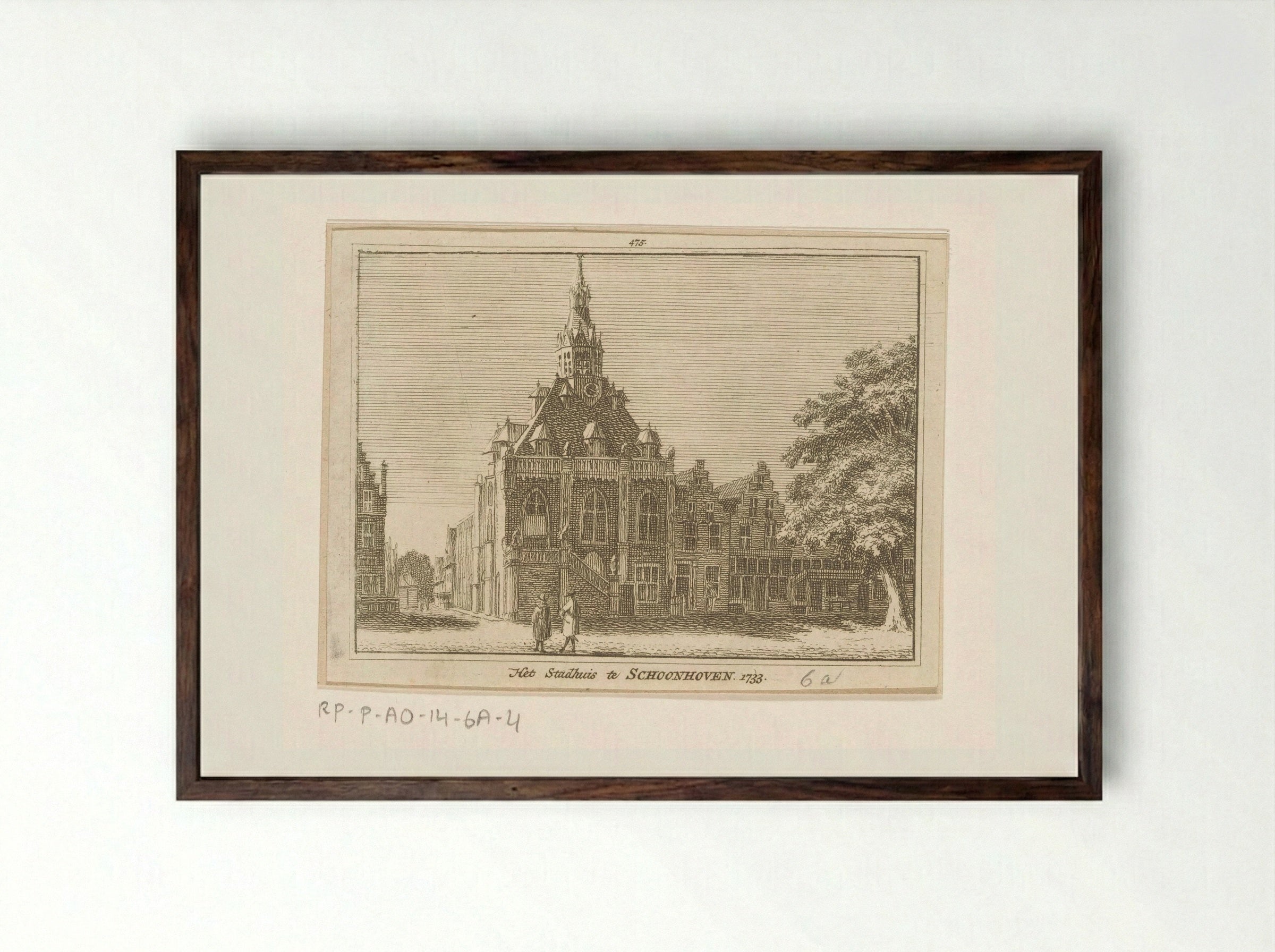 Gezicht op het stadhuis te Schoonhoven - Hendrik Spilman - Framed Print Dark Wood