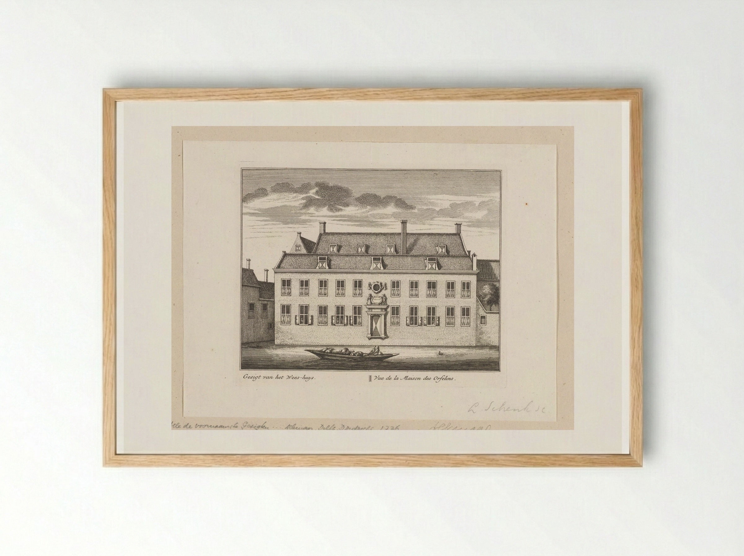 Gezicht op het weeshuis te Alkmaar - Leonard Schenk - Framed Print Wood