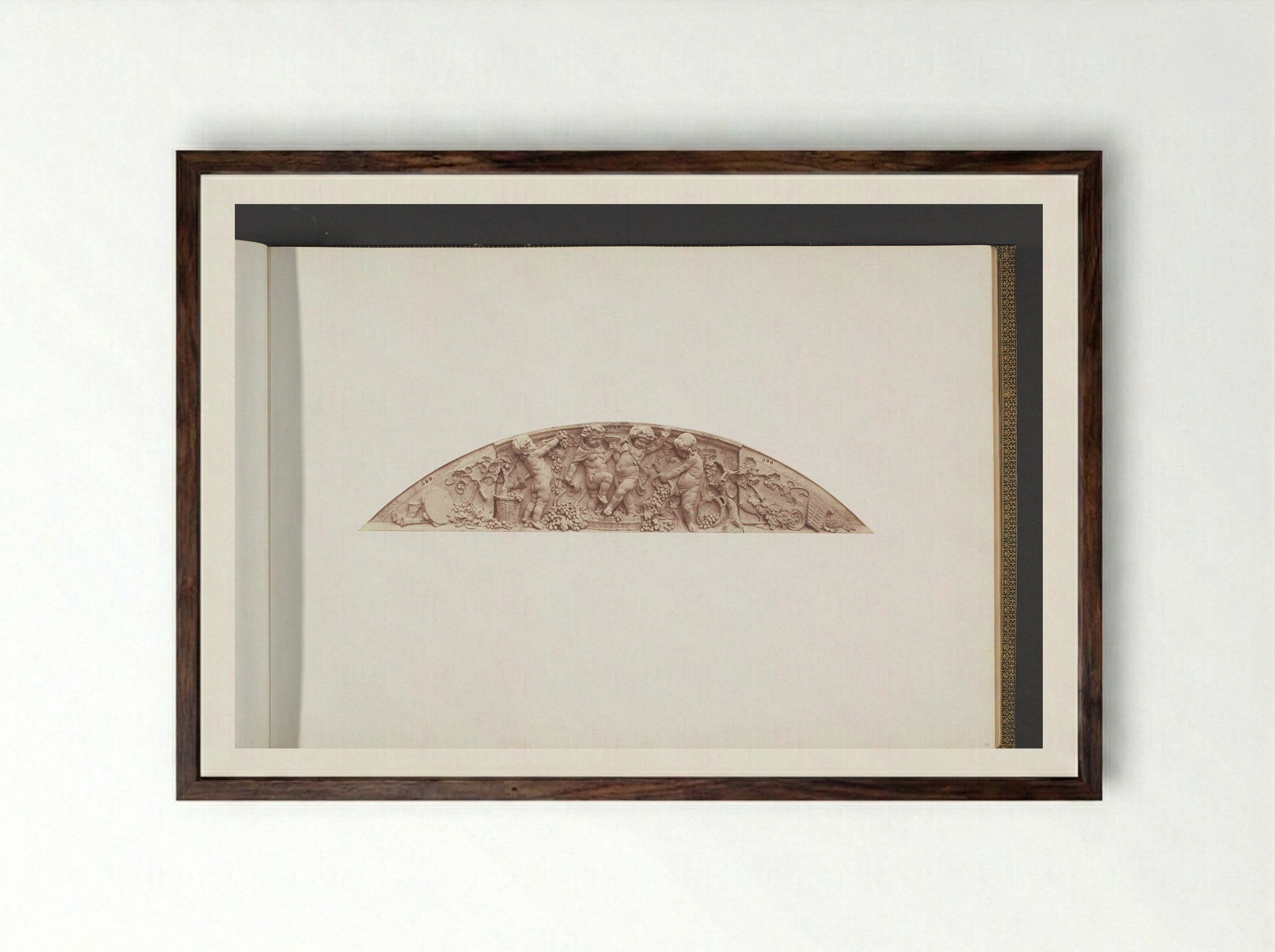 Gipsmodellen voor beeldhouwwerken op het Palais du Louvre: Les Vendanges - Édouard Denis Baldus - Framed Print Dark Wood