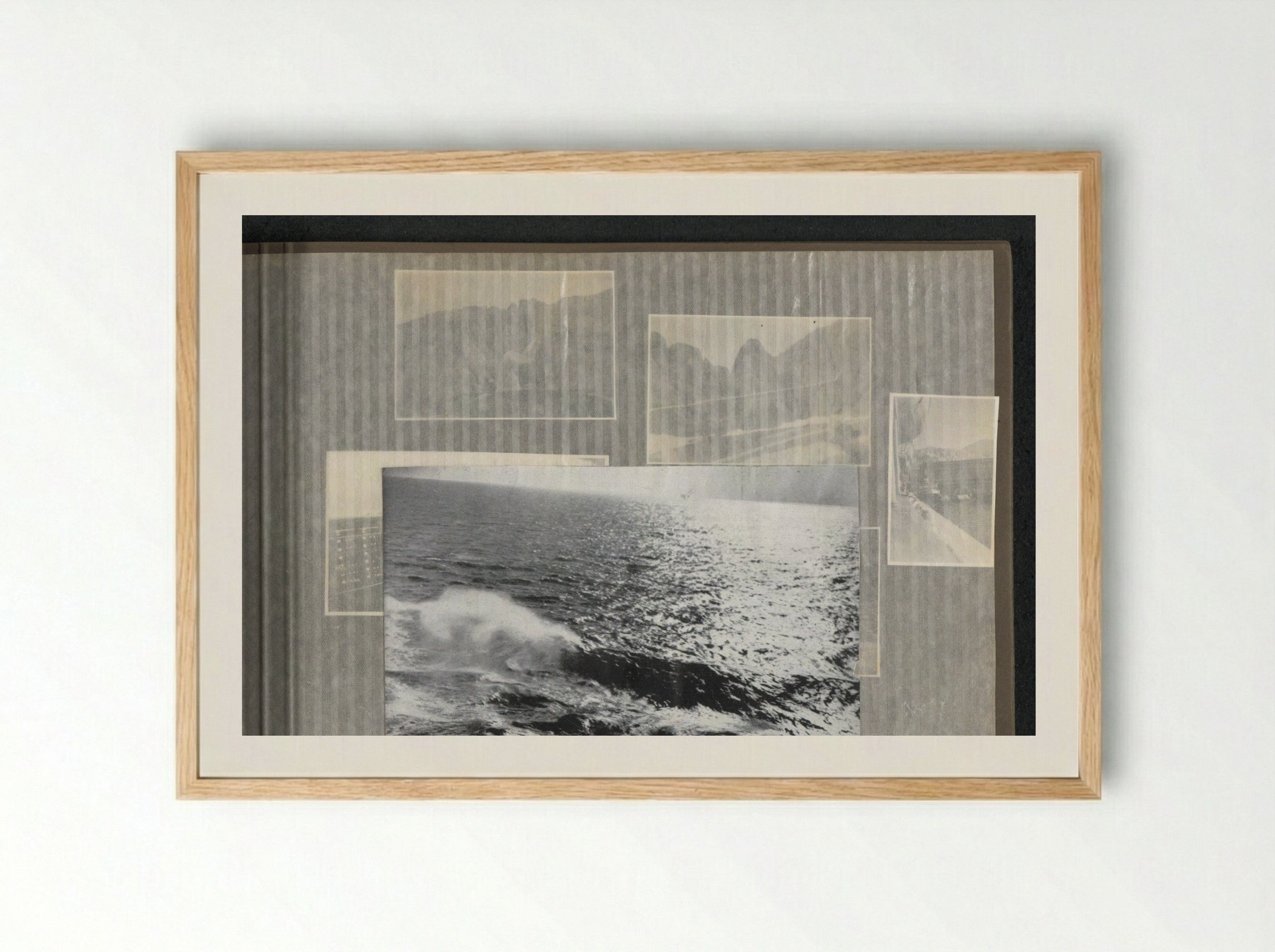 Glinsterende zeespiegel (1) - Eva Charlotte Pennink-Boelen - Framed Print Wood