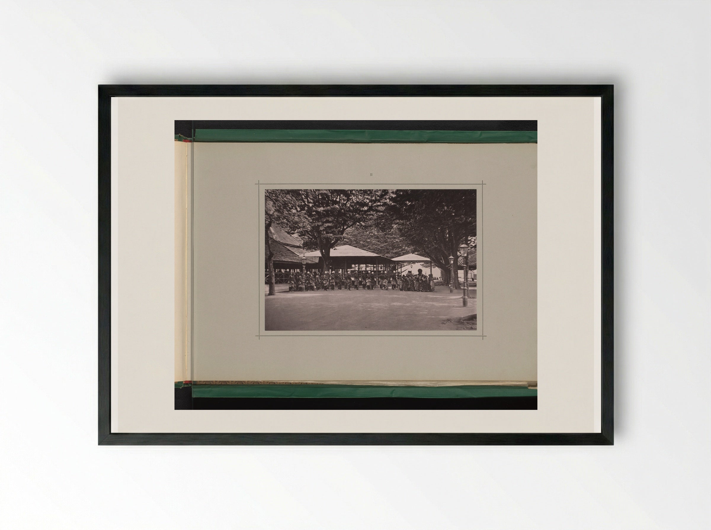 Groep dragers van erfstukken in de Kraton Ngayogyakarta Hadiningrat - Kassian Céphas - Framed Print Black