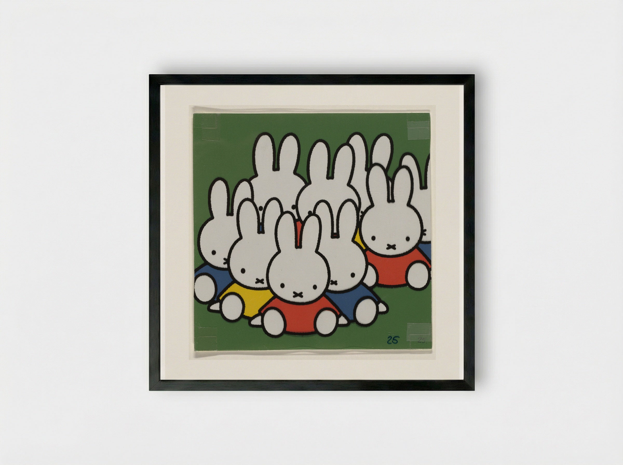 Groep zittende konijnen (Group of Sitting Rabbits) - Dick Bruna - Framed Print Black