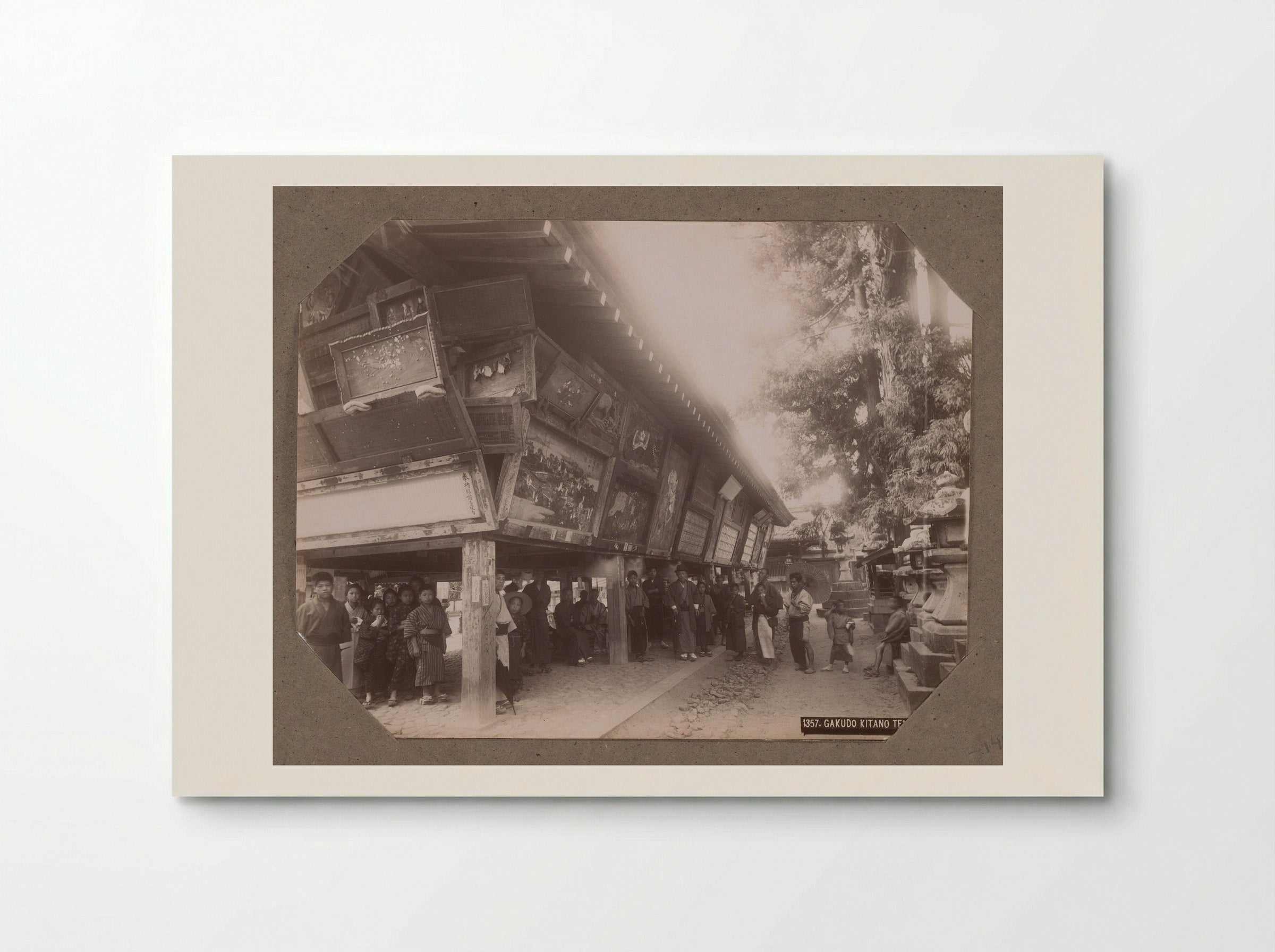 Group of Men at Kitano Tenmangu Temple, Kyoto - Kusakabe Kimbei - Poster