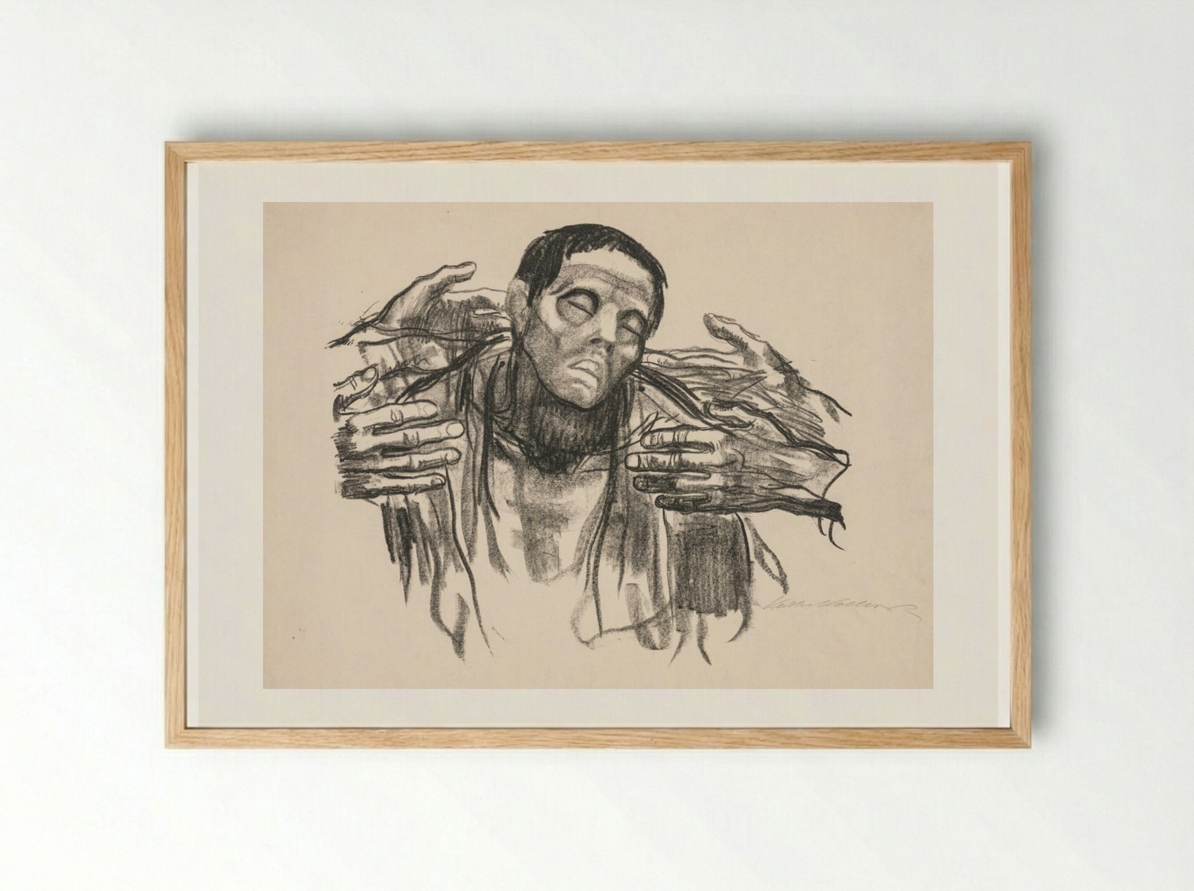 Help Russia - Käthe Kollwitz - Framed Print Wood