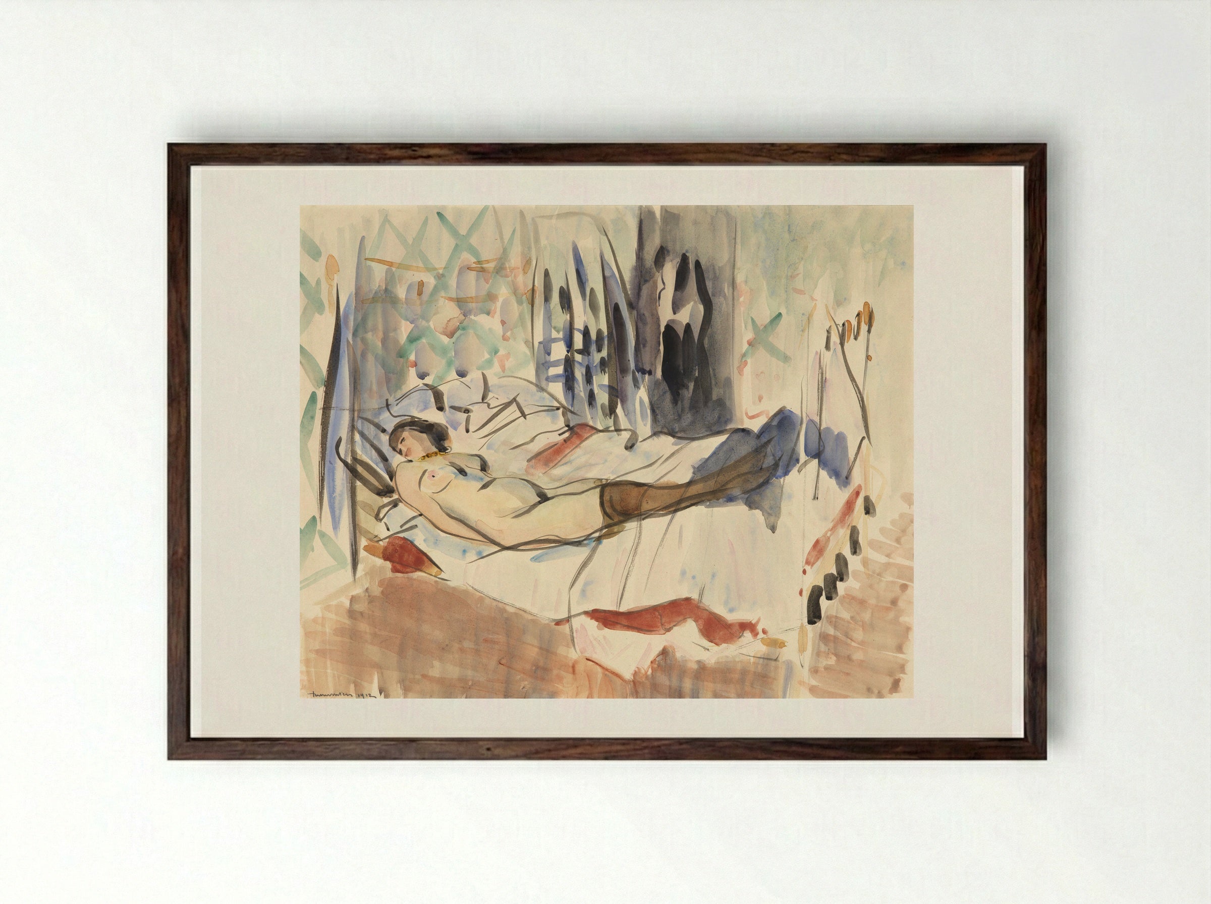 Interieur met een vrouw, die stof voor een kostuum snijdt - Rik Wouters - Framed Print Dark Wood