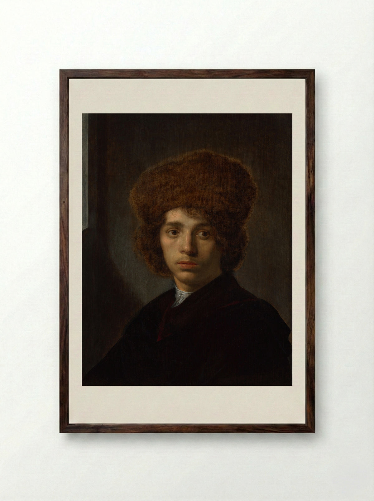 Jonge man met bontmuts - David Bailly - Framed Print Dark Wood