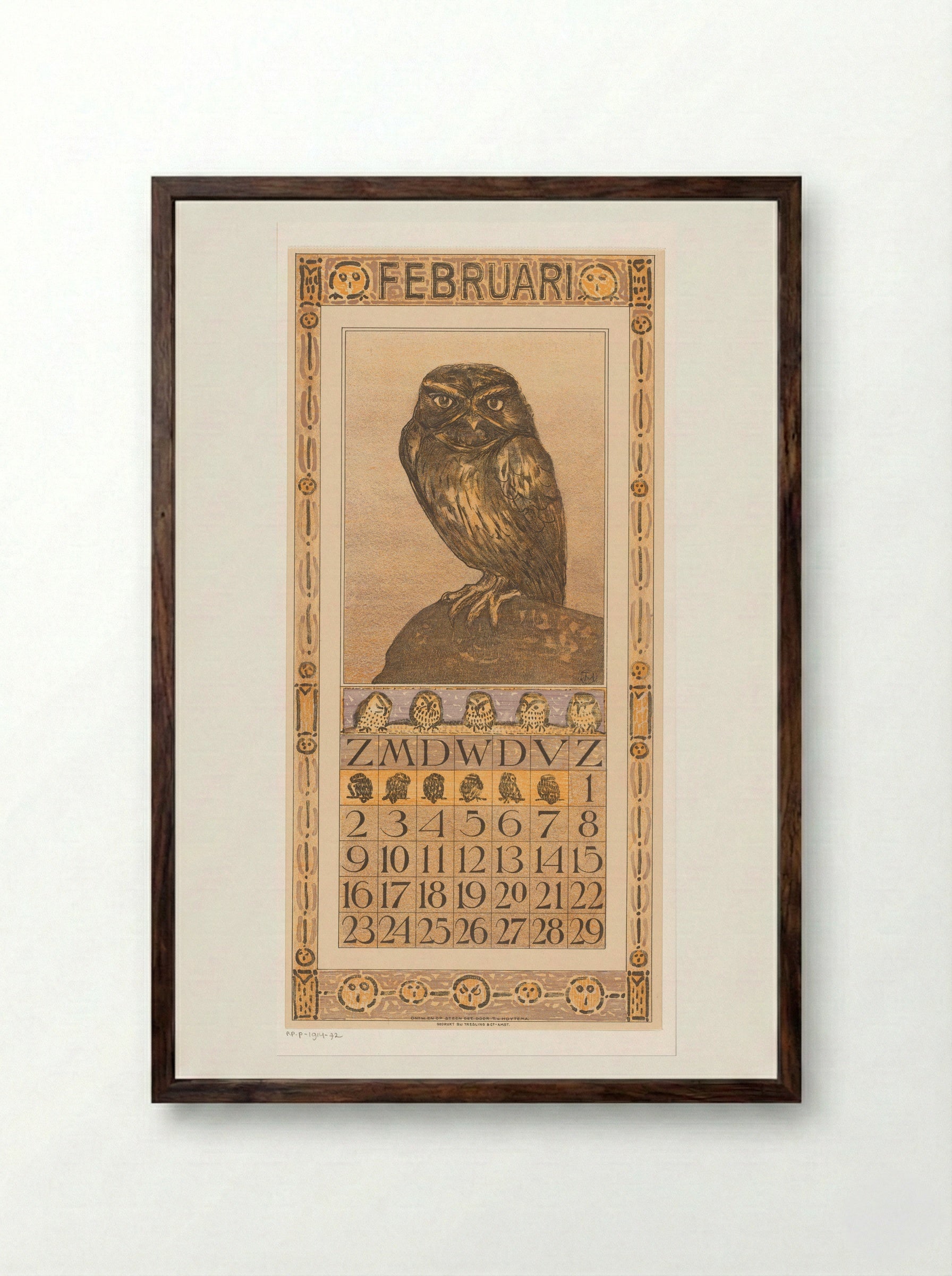 Kalenderblad februari met uil - Theo van Hoytema - Framed Print Dark Wood