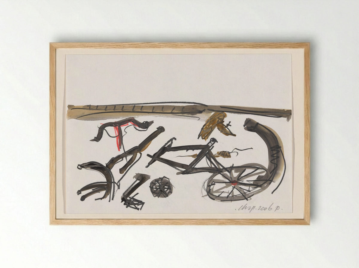 Kapotte fiets langs stoeprand - Paul Damsté - Framed Print Wood