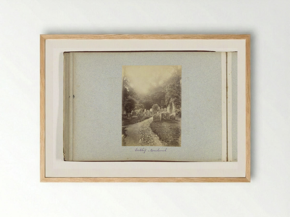 Kerkhof van de Old Saint Boniface Church, Bonchurch - Henry Pauw van Wieldrecht - Framed Print Wood