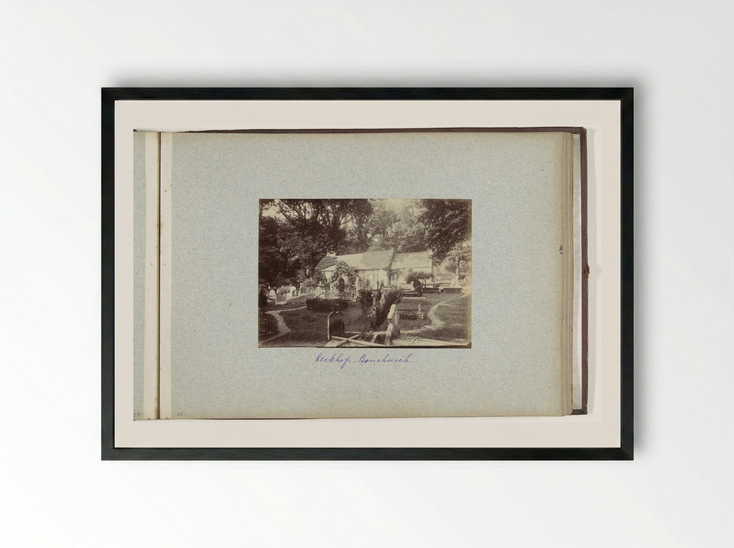 Kerkhof van de Old Saint Boniface Church te Bonchurch - Henry Pauw van Wieldrecht - Framed Print Black