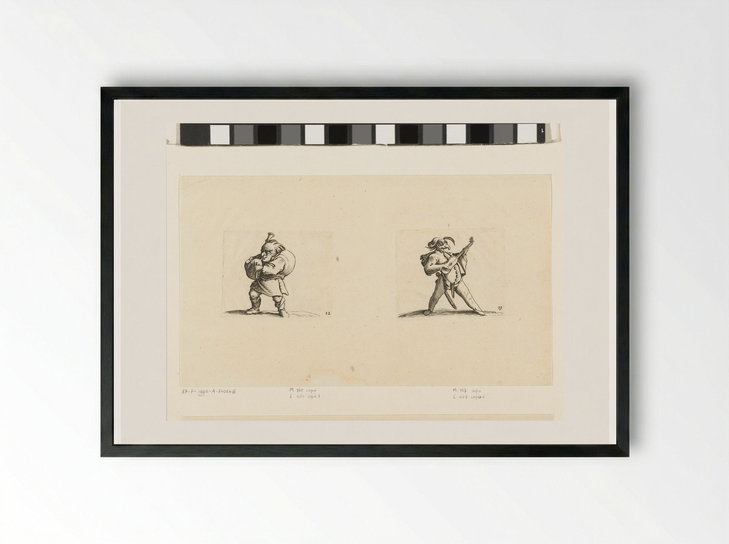 Kleine mens (karikatuur) met doedelzak; commedia dell'arte-figuur met gitaar, zwaard en masker - Abraham Bosse - Framed Print Black
