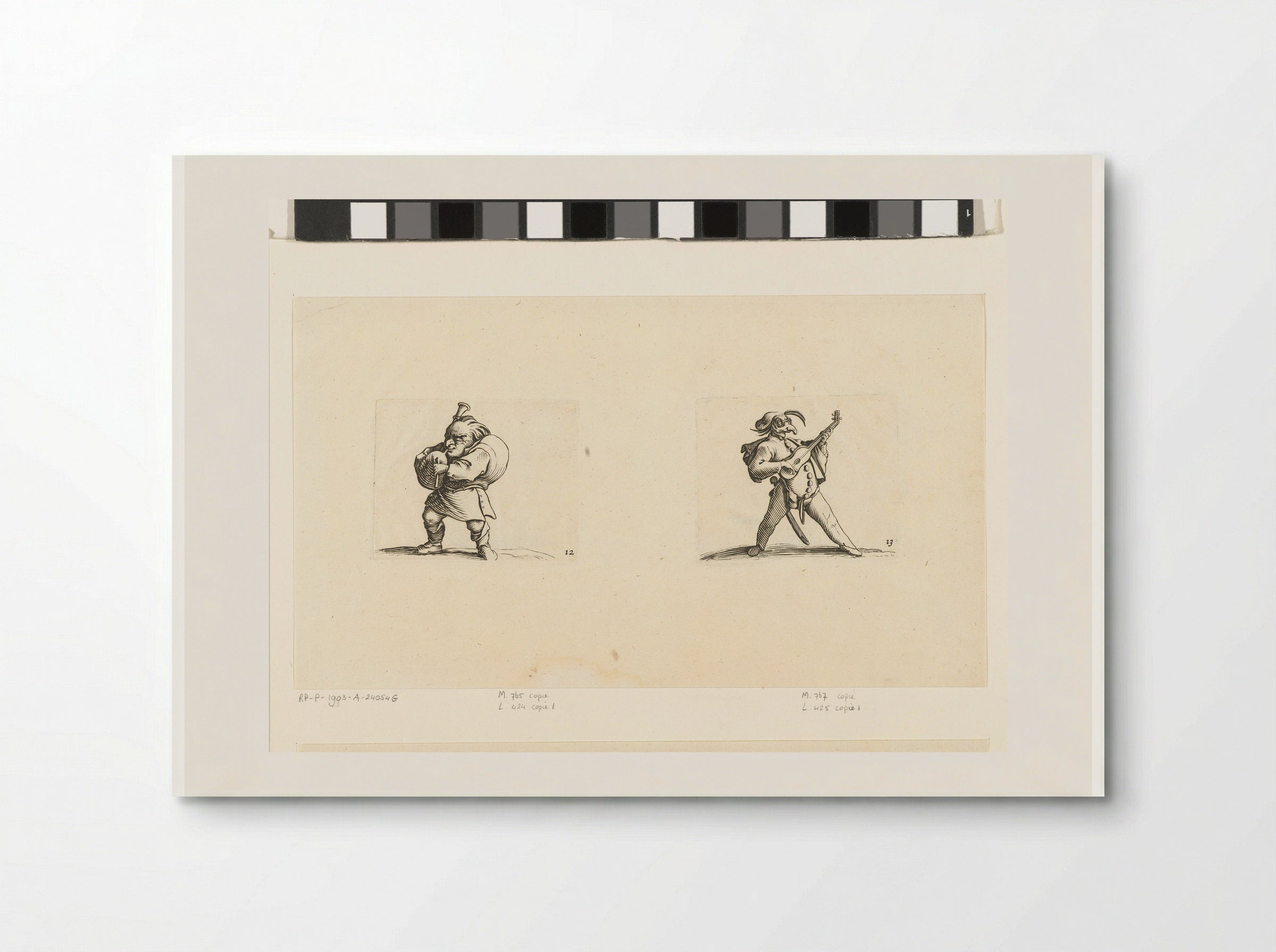 Kleine mens (karikatuur) met doedelzak; commedia dell'arte-figuur met gitaar, zwaard en masker - Abraham Bosse - Poster