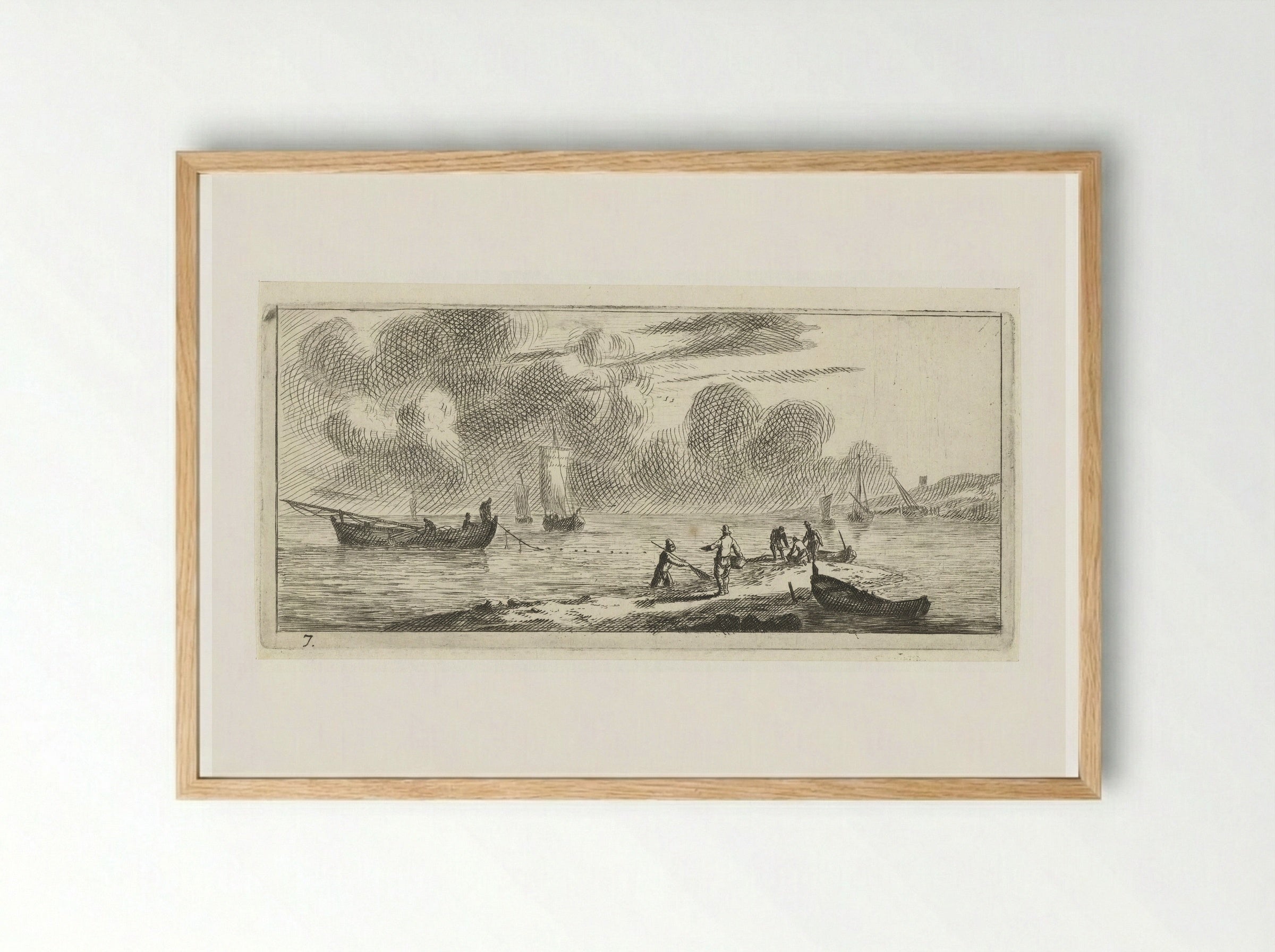 Kustlijn met mannen vissend in ondiep water - Reinier Nooms - Framed Print Wood