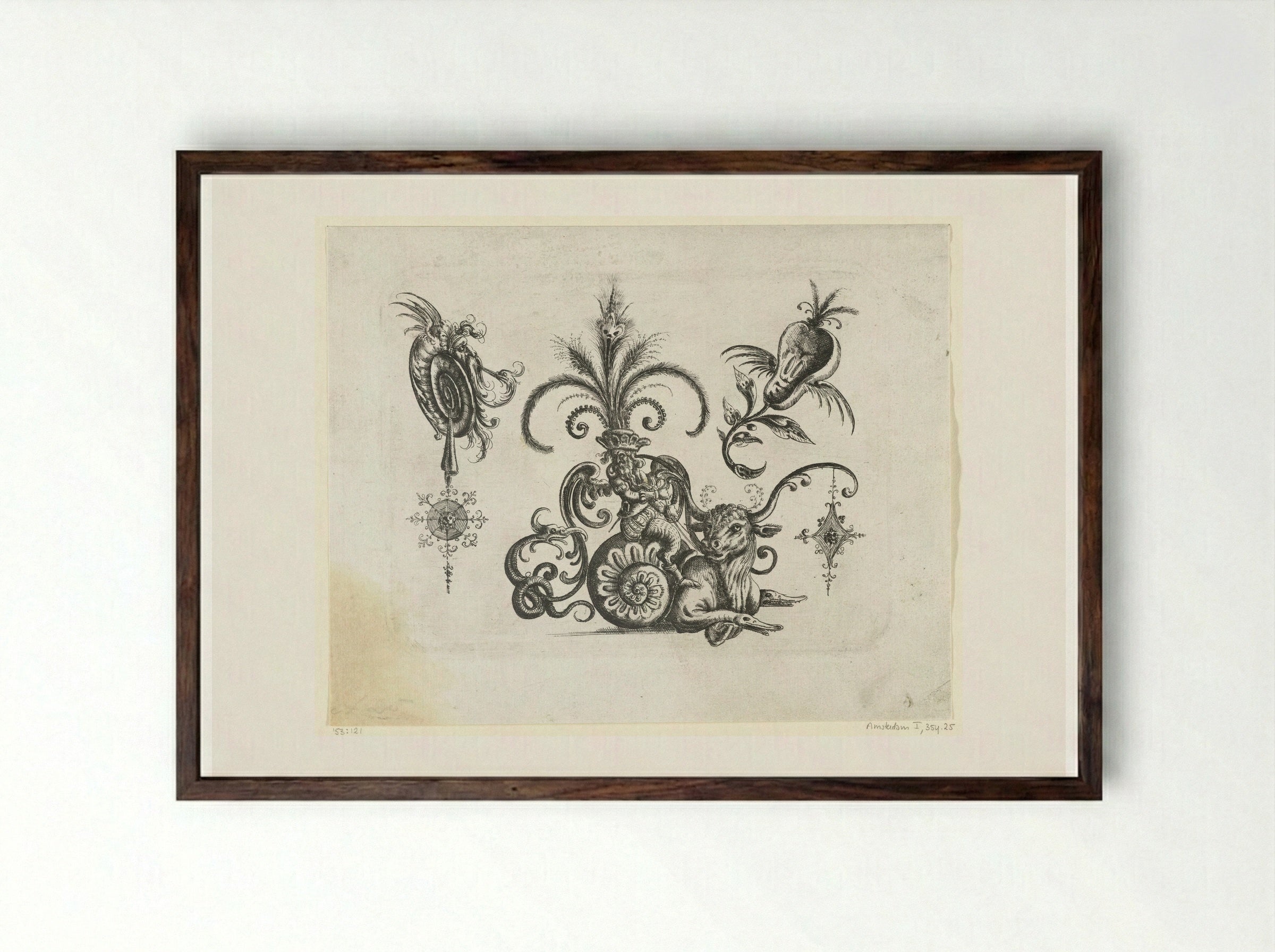 Liggende stier met een slakkenhuis als achterlijf - Christoph Jamnitzer - Framed Print Dark Wood