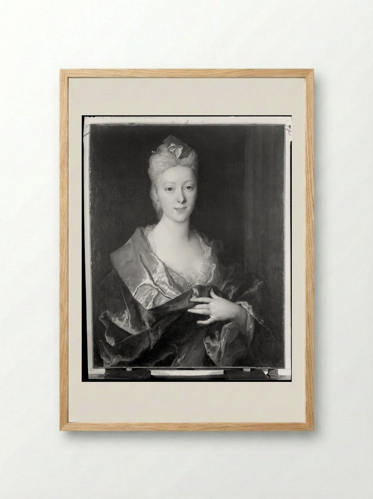 Mme. Norbert Roettiers (Winifred Clark) - Nicolas de Largillière - Framed Print Wood