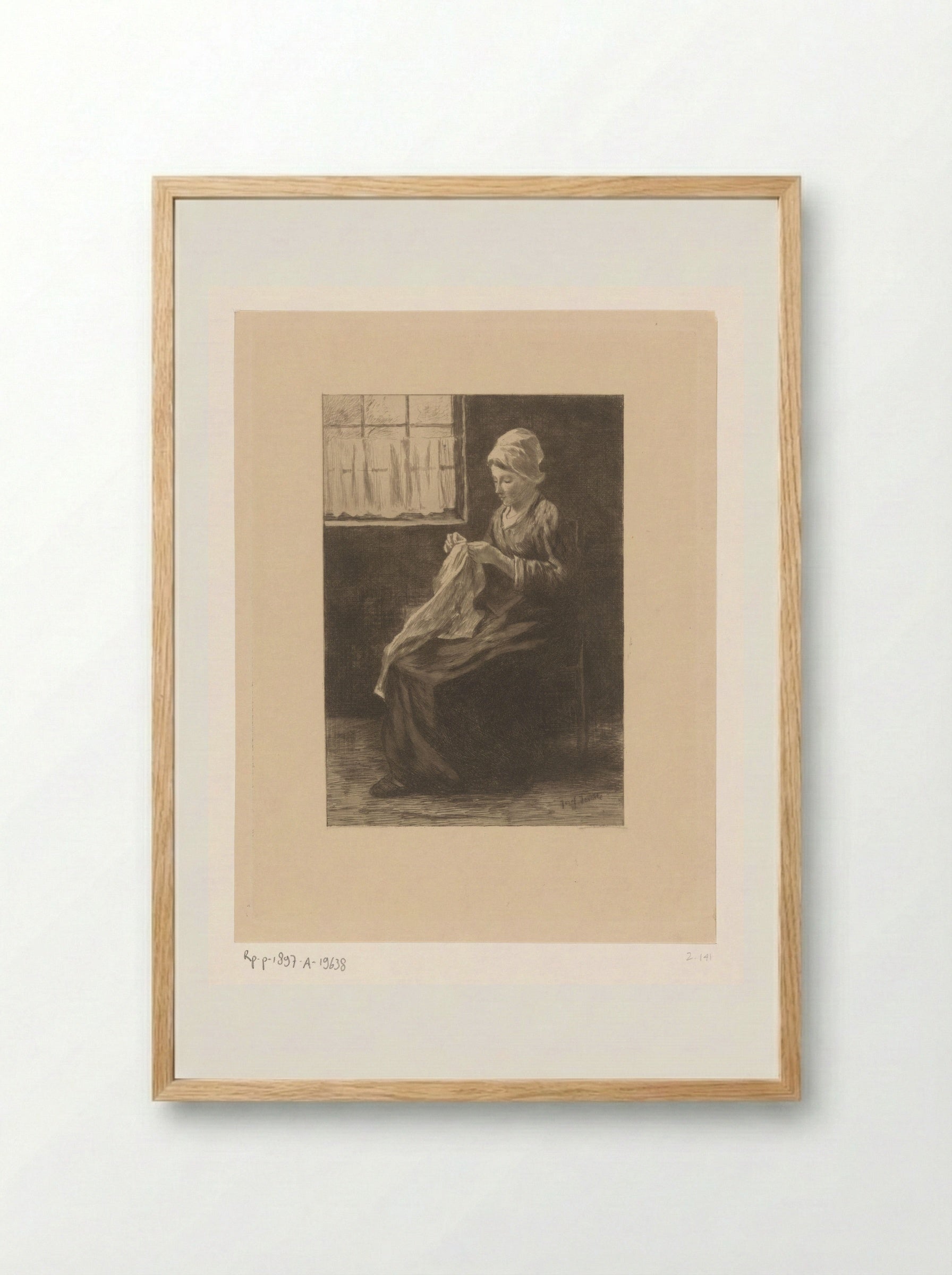 Naaiende vrouw aan een raam - Philip Zilcken - Framed Print Wood
