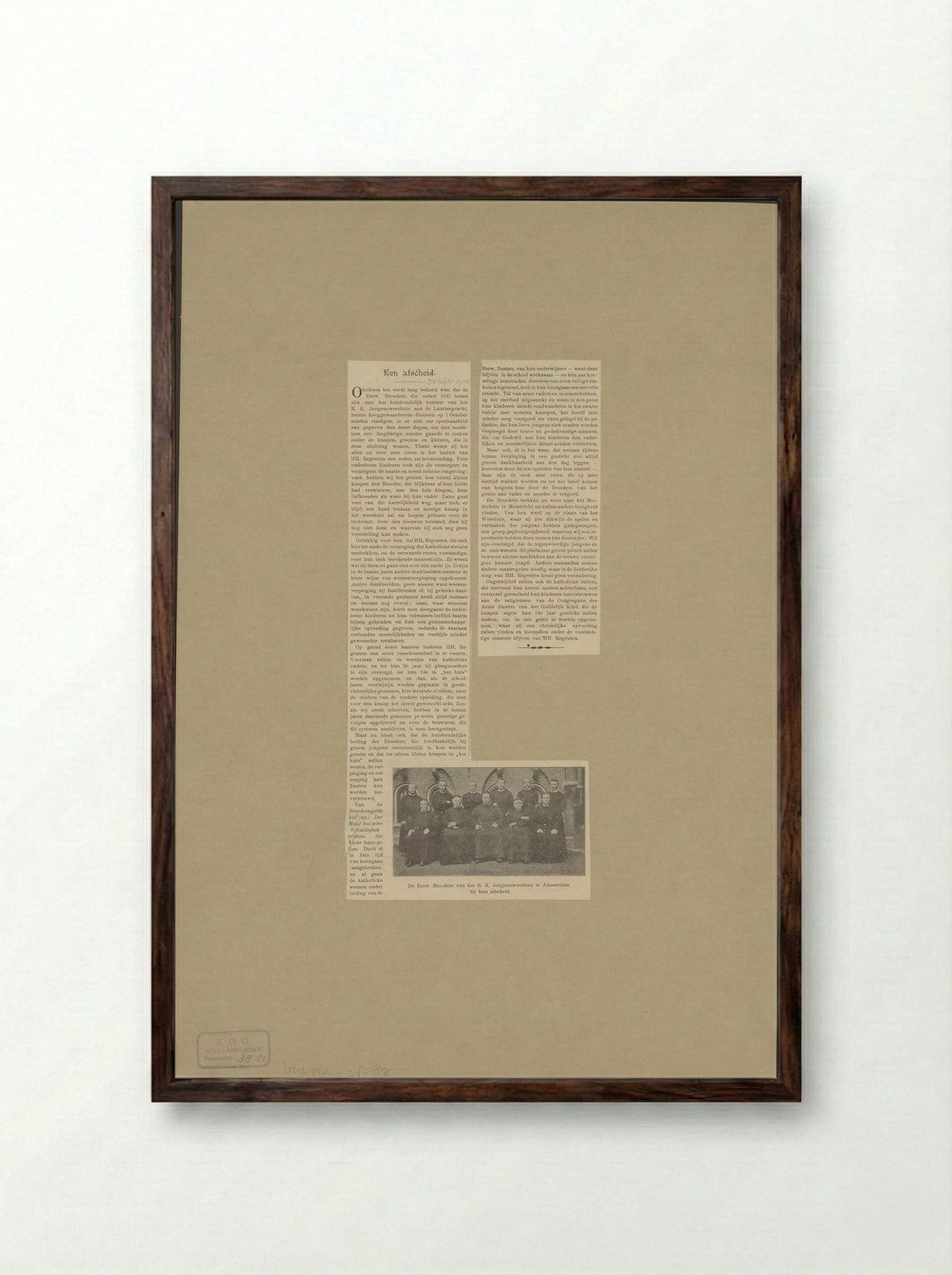 Opvoeders van het rooms-katholieke Jongensweeshuis te Amsterdam - Anonymous - Framed Print Dark Wood