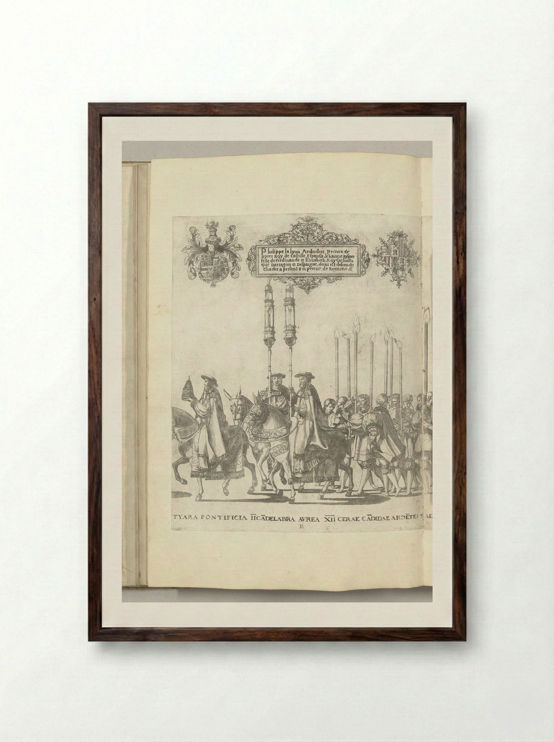 Pauselijke tiara en kandelaren, plaat R - Nicolaas Hogenberg - Framed Print Dark Wood