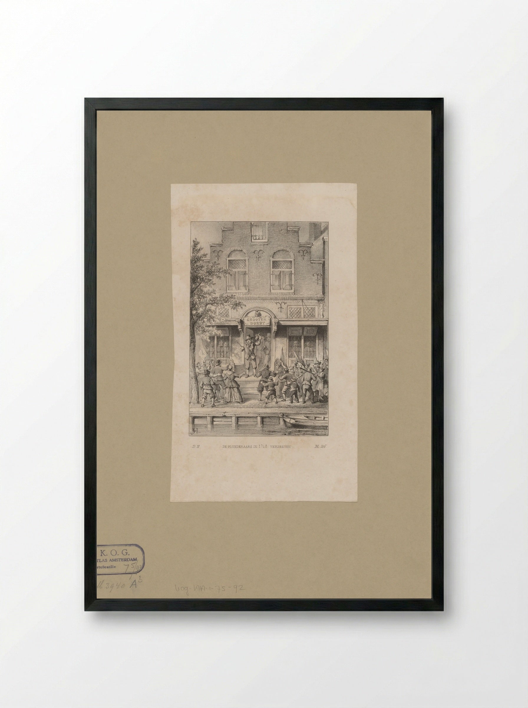 Plunderaars tegengehouden bij de herberg Grootendorst op de Brouwersgracht - Johannes Hilverdink - Framed Print Black