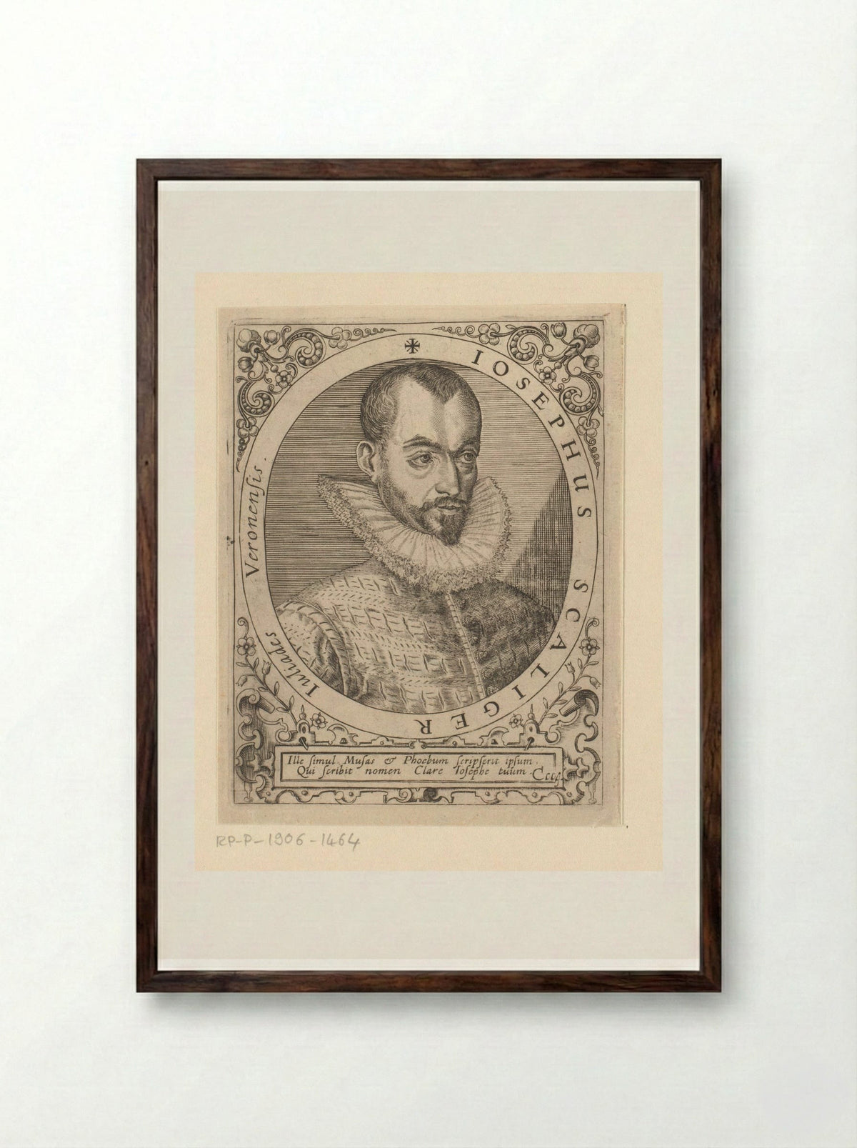 Portret van Josephus Scaliger - Johann Theodor de Bry - Framed Print Dark Wood