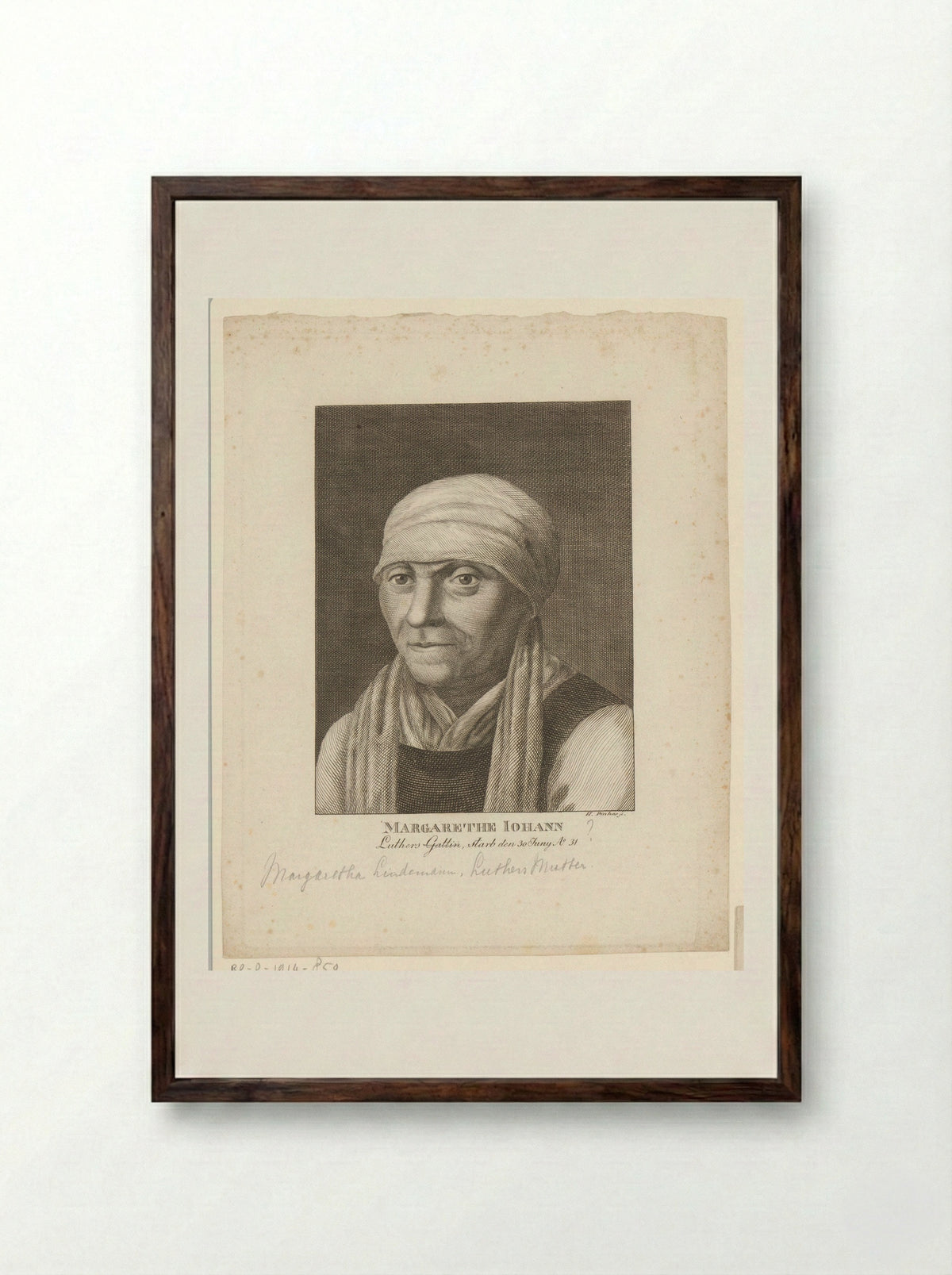 Portret van Margarethe Luther - Hermann Hirsch Pinhas - Framed Print Dark Wood