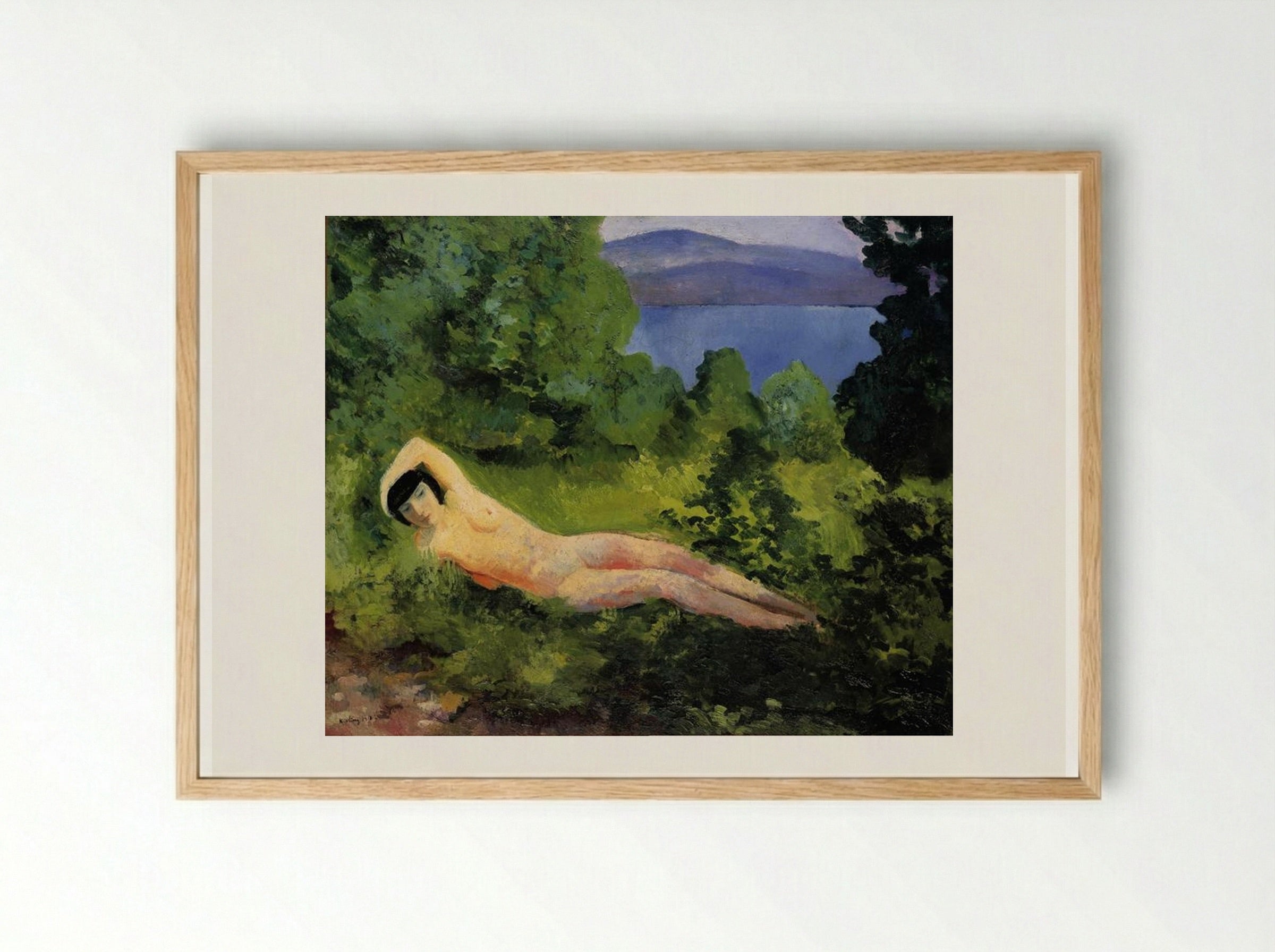 Reclining Nude in the Leaves - Moïse Kisling - Framed Print Wood