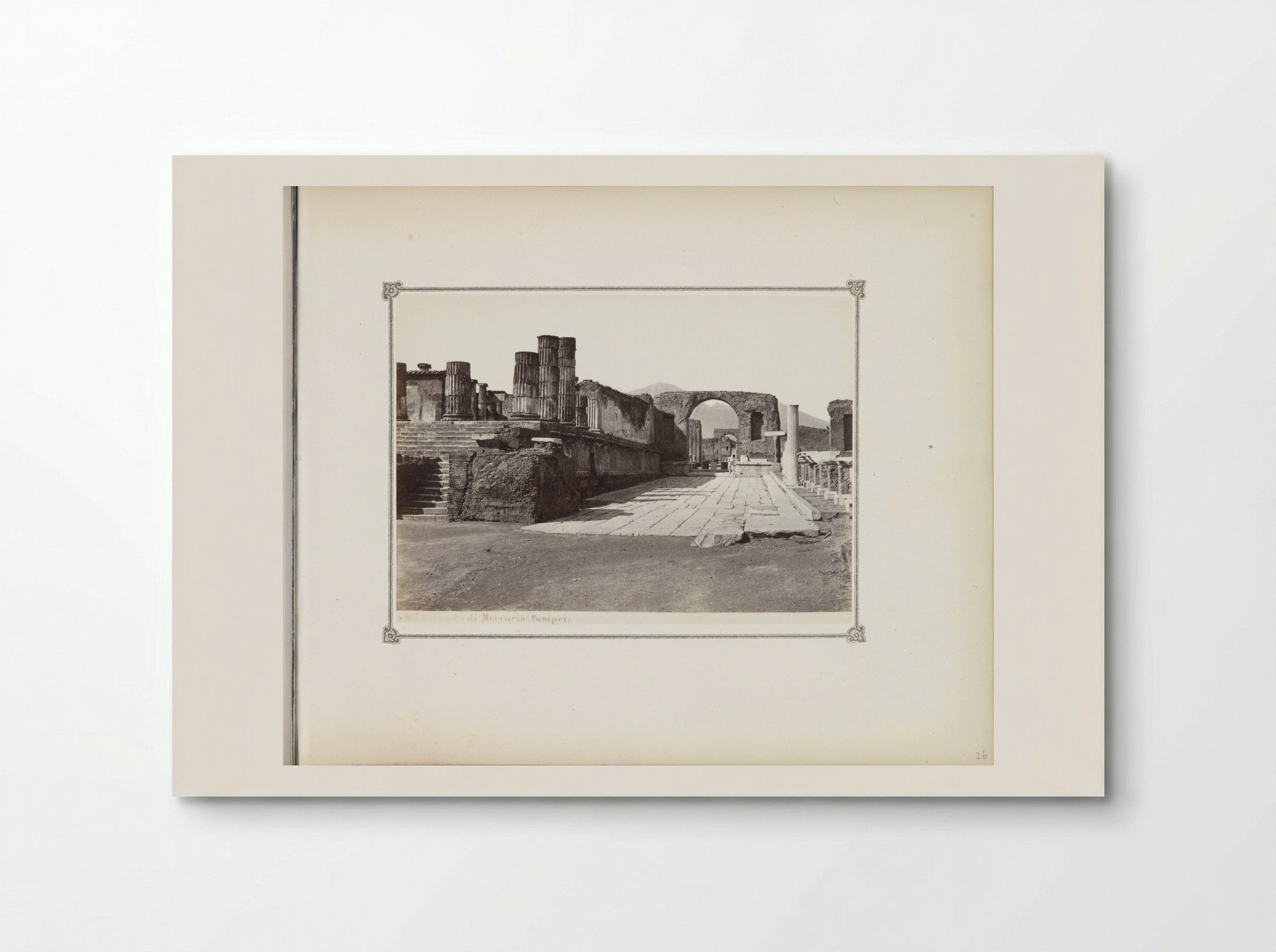 Restanten van gebouwen aan de Via di Mercurio in Pompeï - Giorgio Sommer - Poster